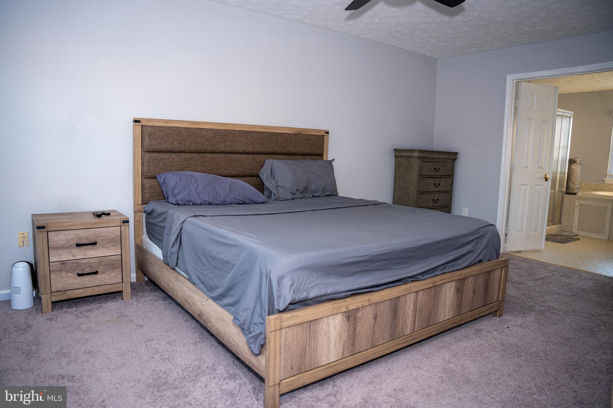 MELWOOD MANOR PLAT ONE> - Residential