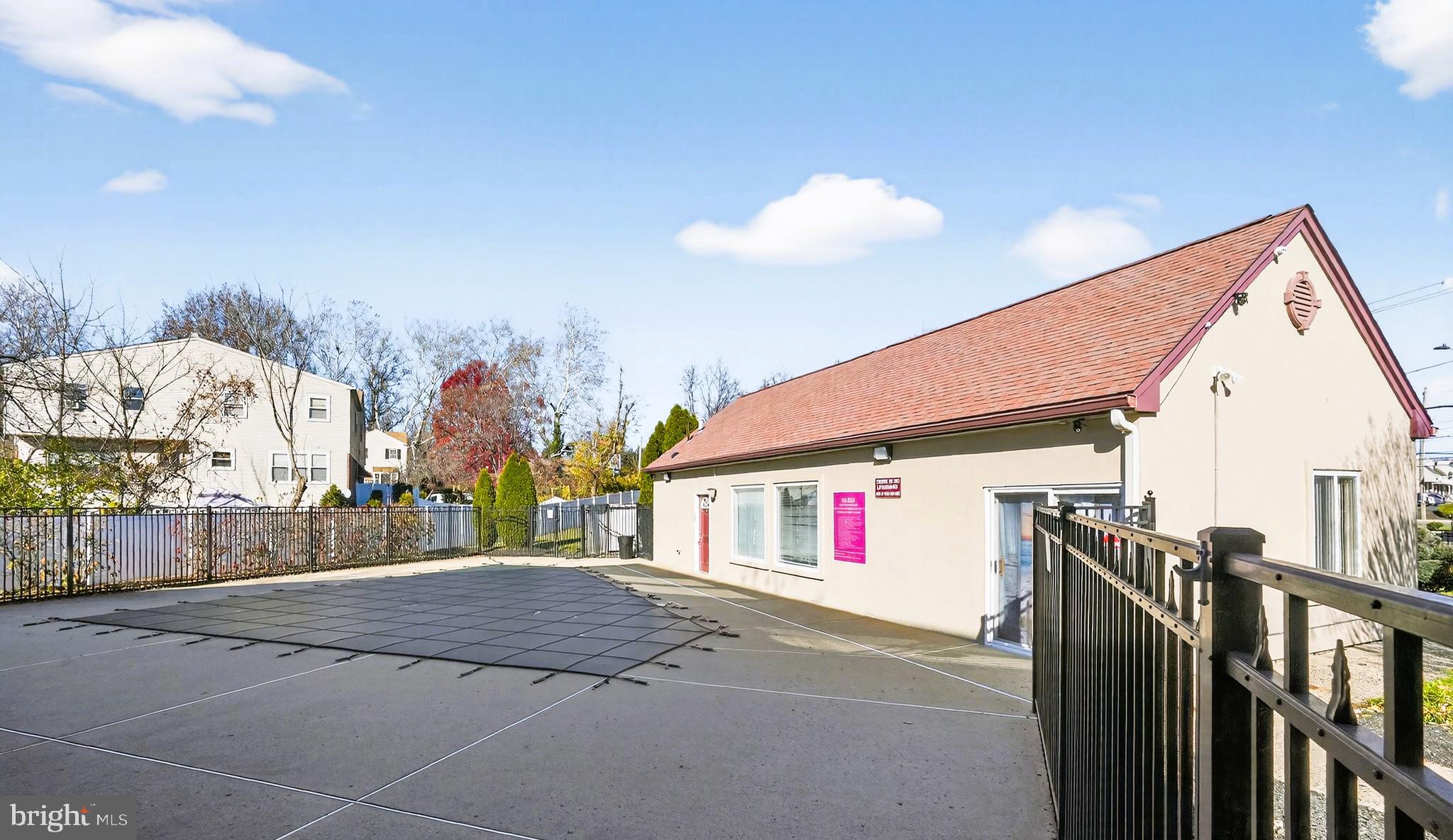 BUSTLETON - Residential