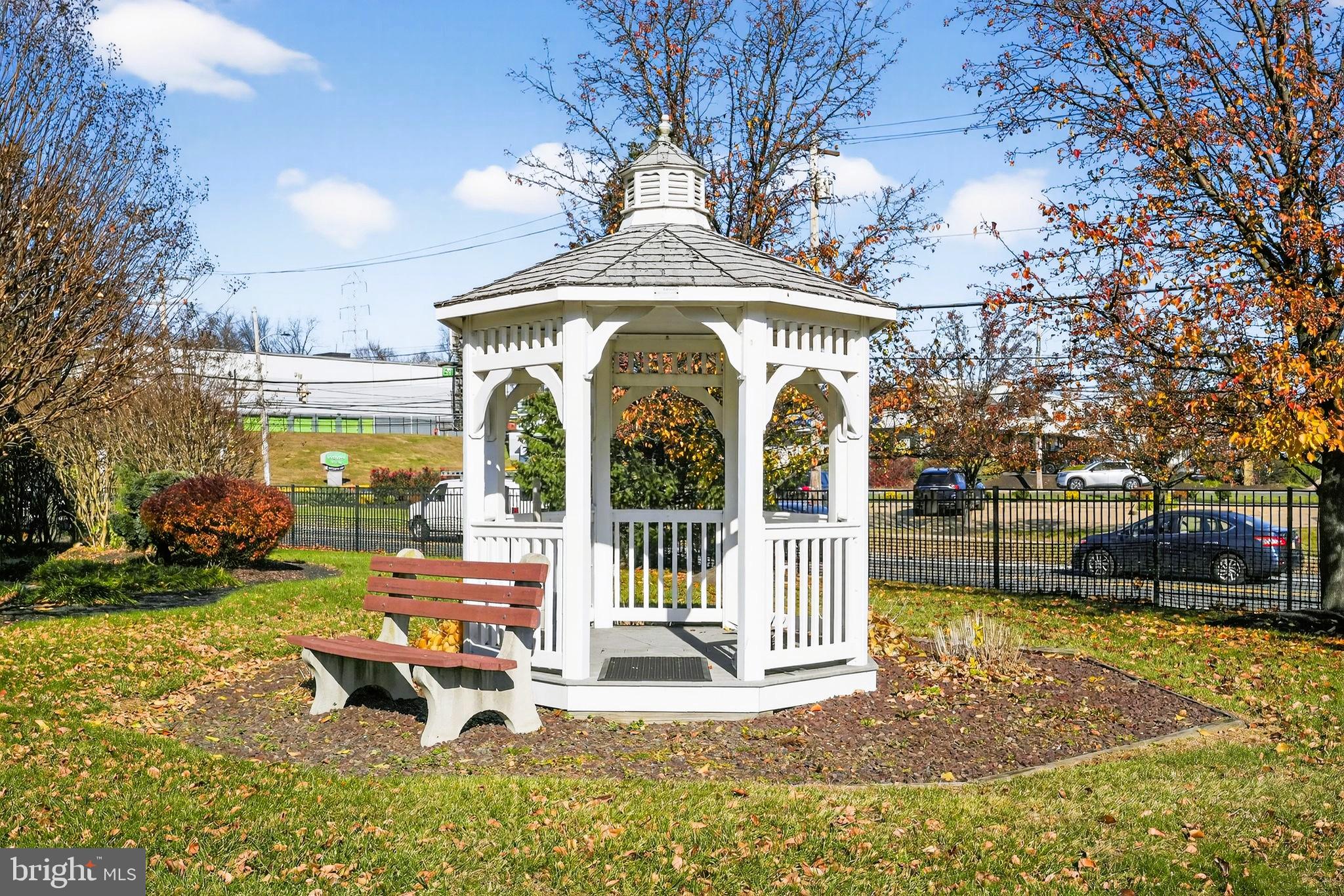 BUSTLETON - Residential