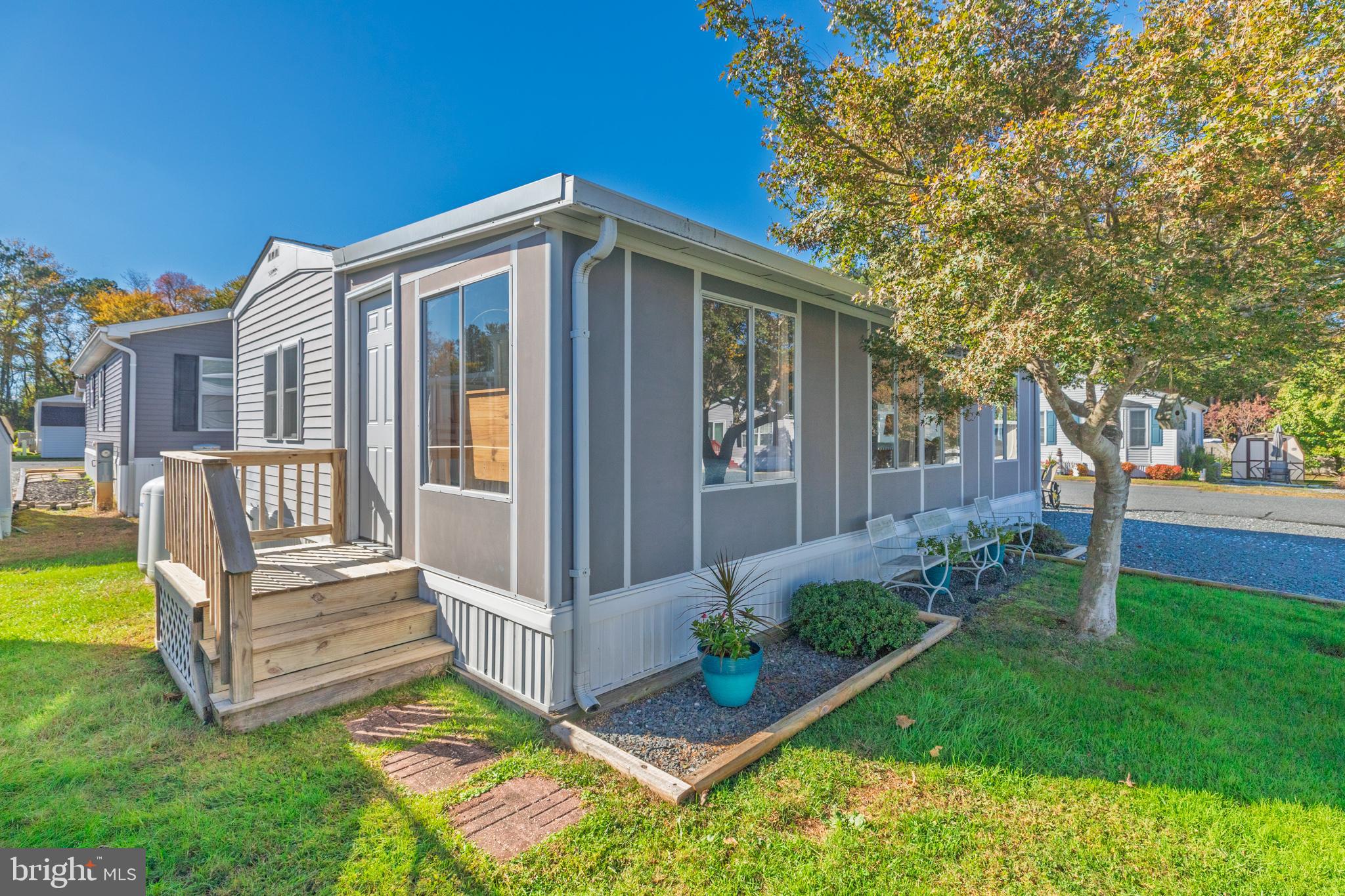 WHITE HORSE PARK III - Residential