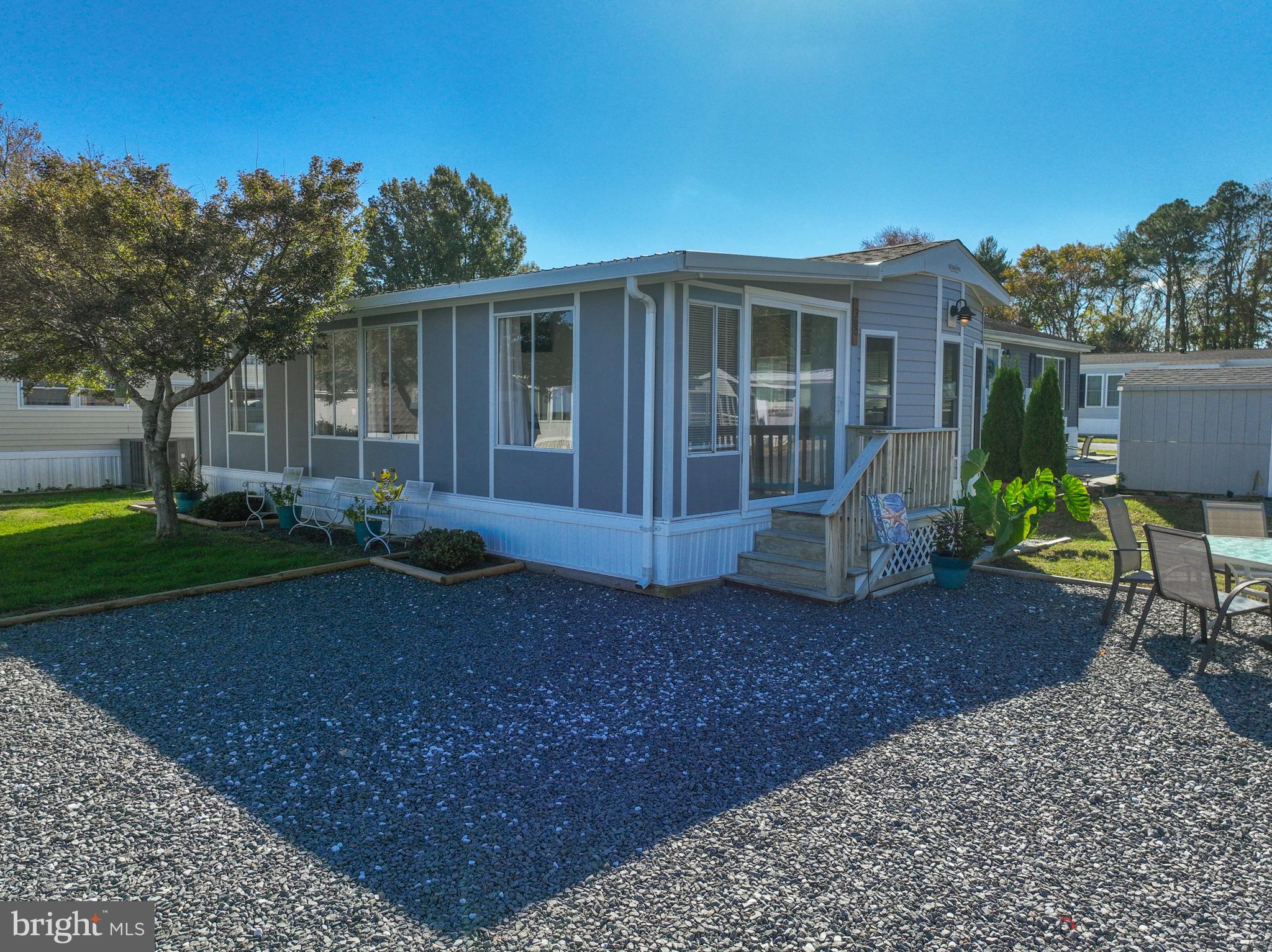 WHITE HORSE PARK III - Residential