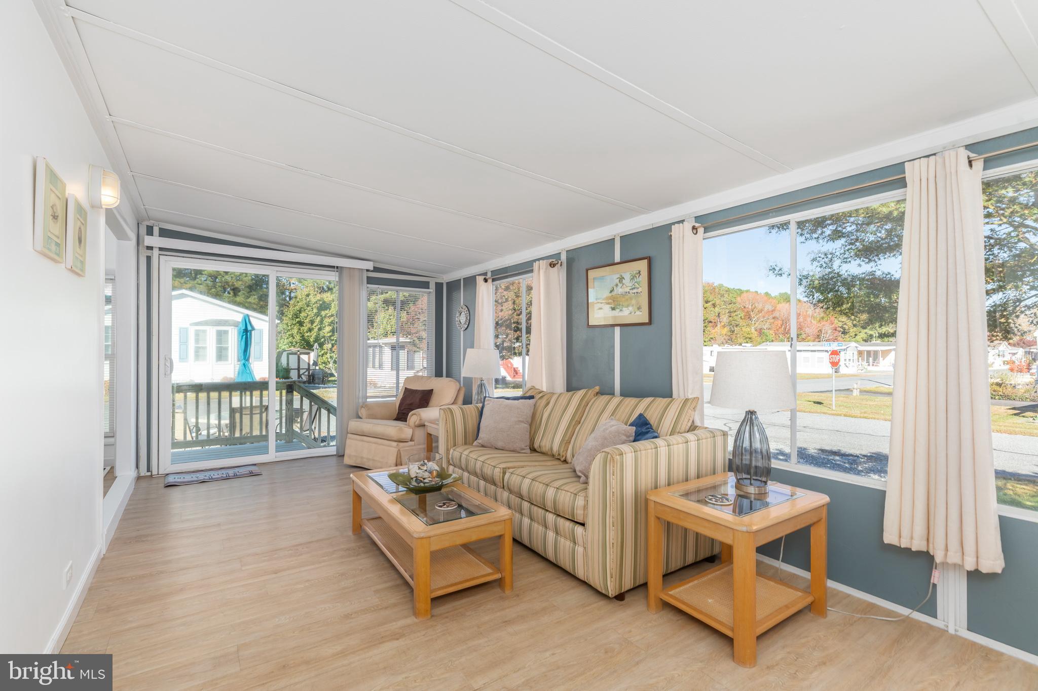 WHITE HORSE PARK III - Residential