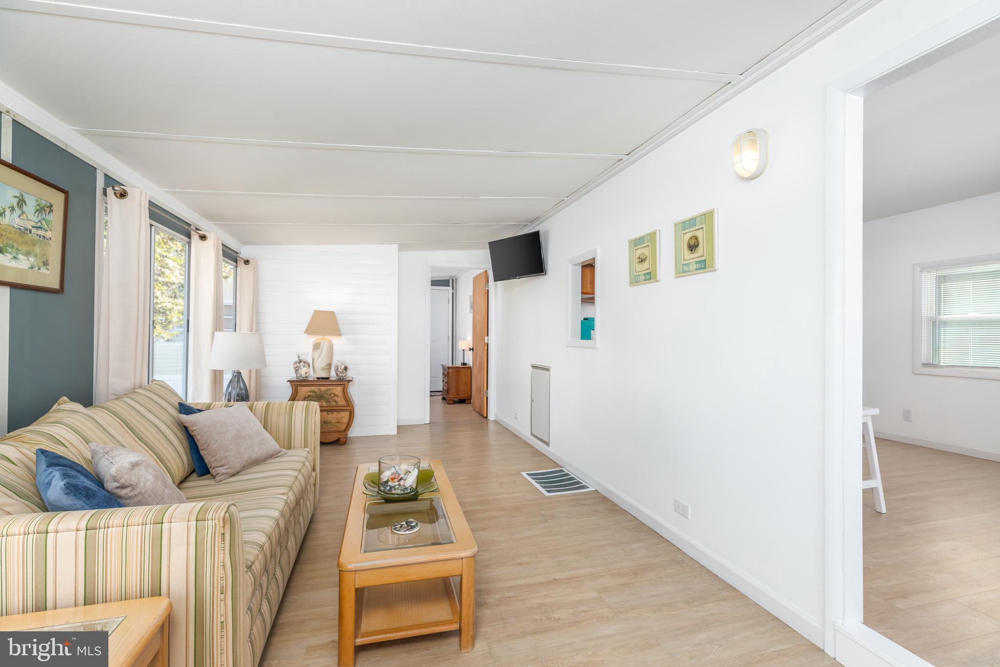 WHITE HORSE PARK III - Residential