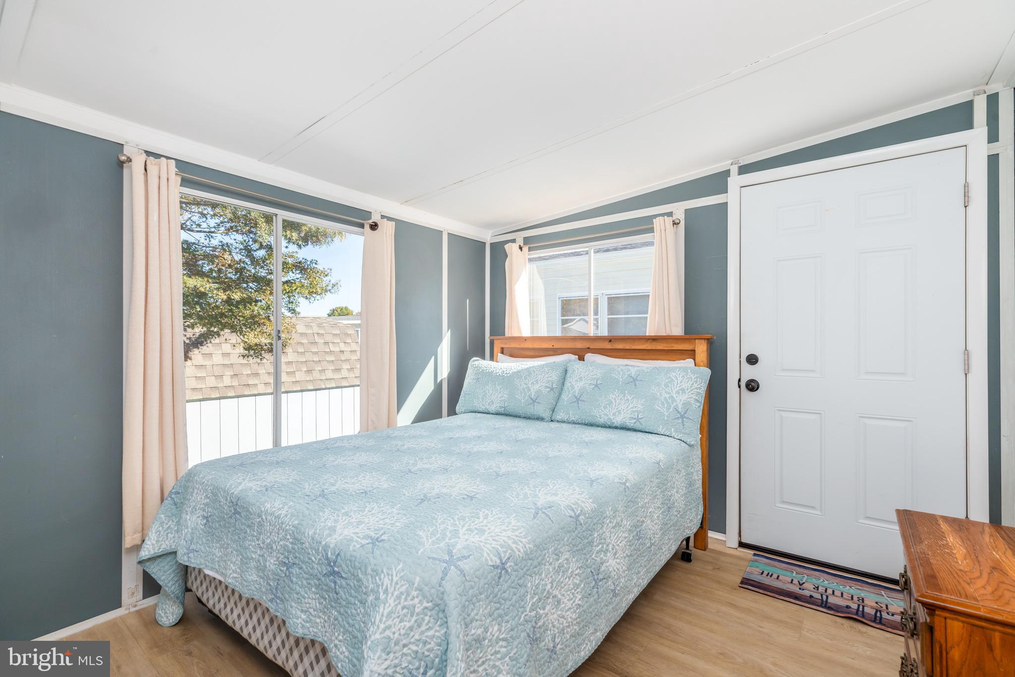 WHITE HORSE PARK III - Residential