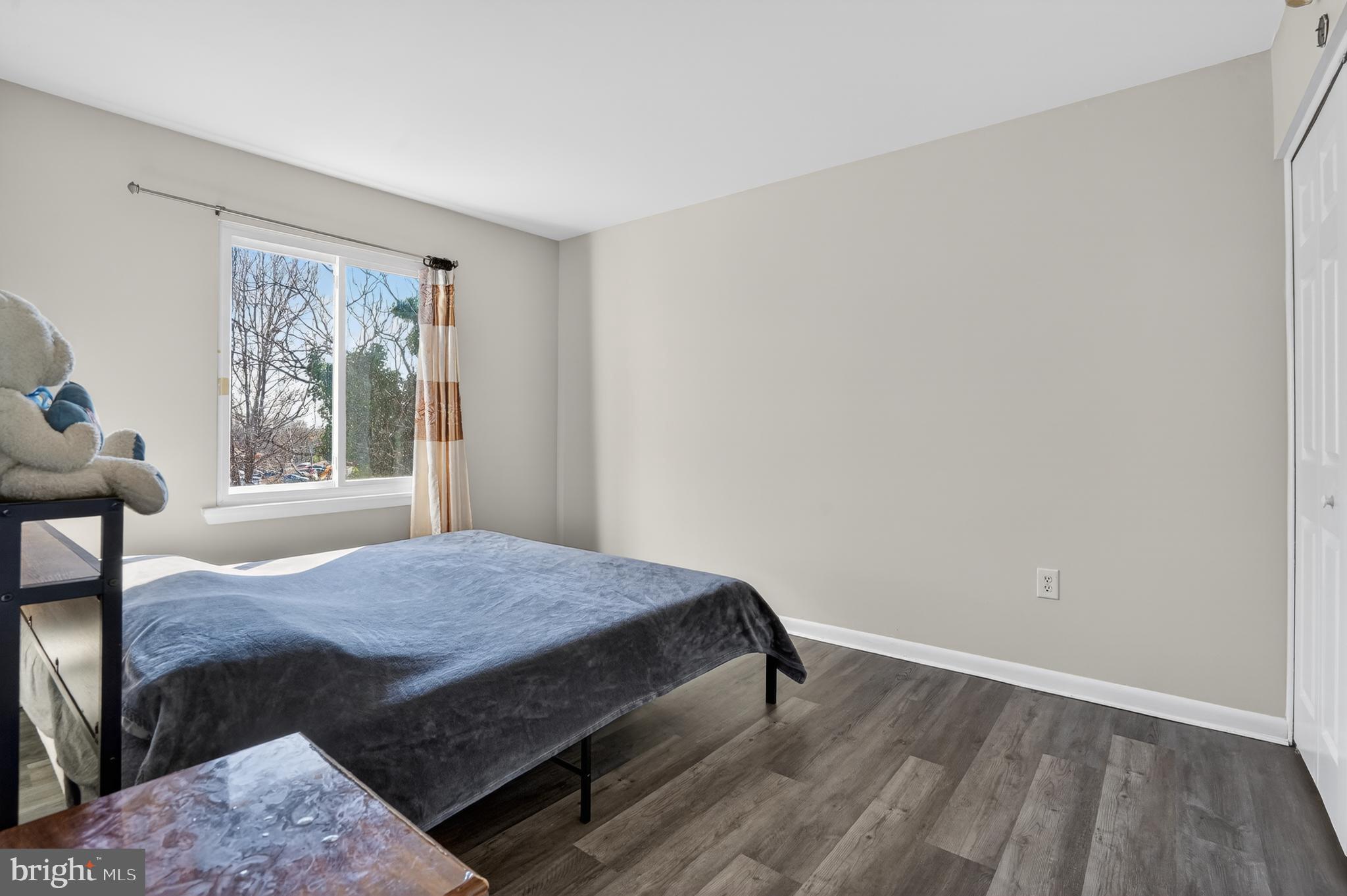 ELYSIAN WOODS - Residential