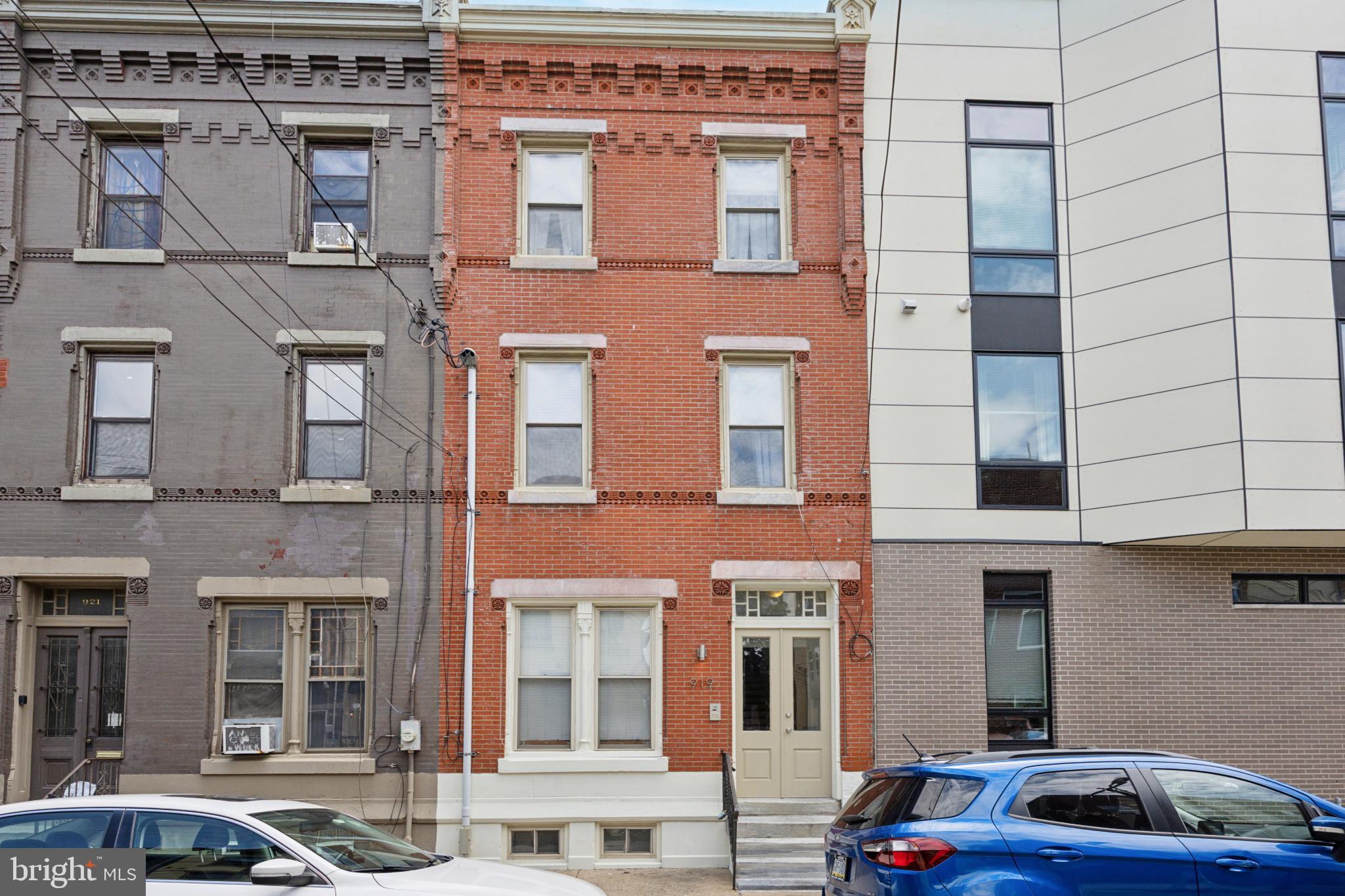 919 N. 19th St., a 3-unit apartment building in the heart of Fairmount. The property was fully renovated in 2016, featuring new kitchens with stainless steel appliances, corian counters & new cabinets; tile surround baths; new flooring throughout; and all new systems. The unit mix consists of (1) 3 bed/ 2 bath unit and (2) 1 bed/ 1 bath units, all of which have w/d in unit, outdoor areas, and are self-contained. The property is ideal for investors and owner occupants and provides a value-add opportunity as there is room to increase the rents. Located in the Fairmount section of Philadelphia, the site is in a very desirable area with easy access to Center City, the Art Museum, I-676, and public transportation via the Broad St line and many bus routes. Over the past couple of years, Fairmount has experienced a tremendous amount of development, with new apartments and new retailers coming to the bustling commercial corridors of N. Broad St., Spring Garden St., and Fairmount Ave