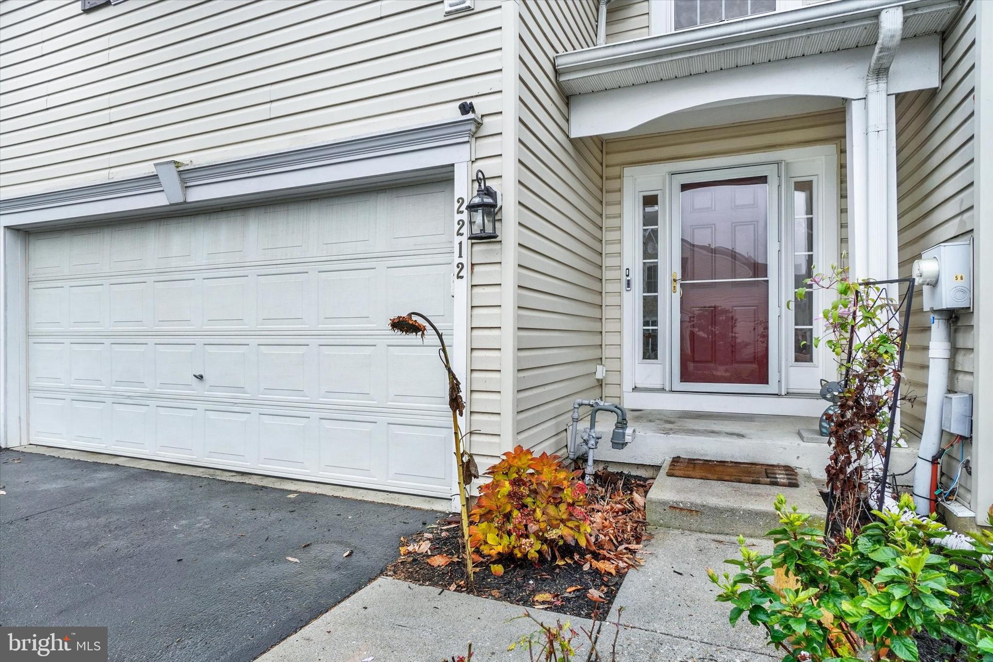 VILLAS AT HIGH POINTE - Residential