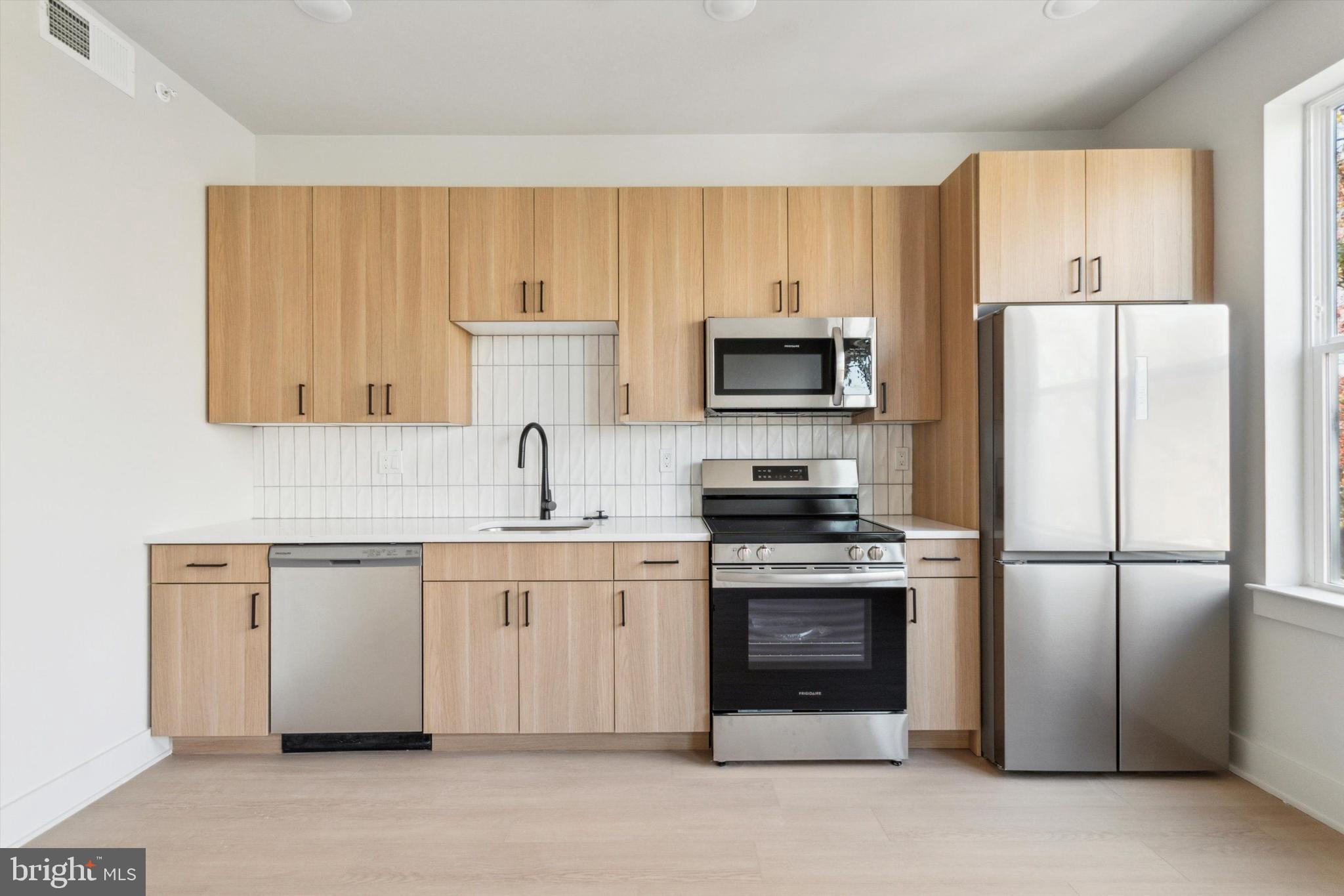 GERMANTOWN - Residential Lease