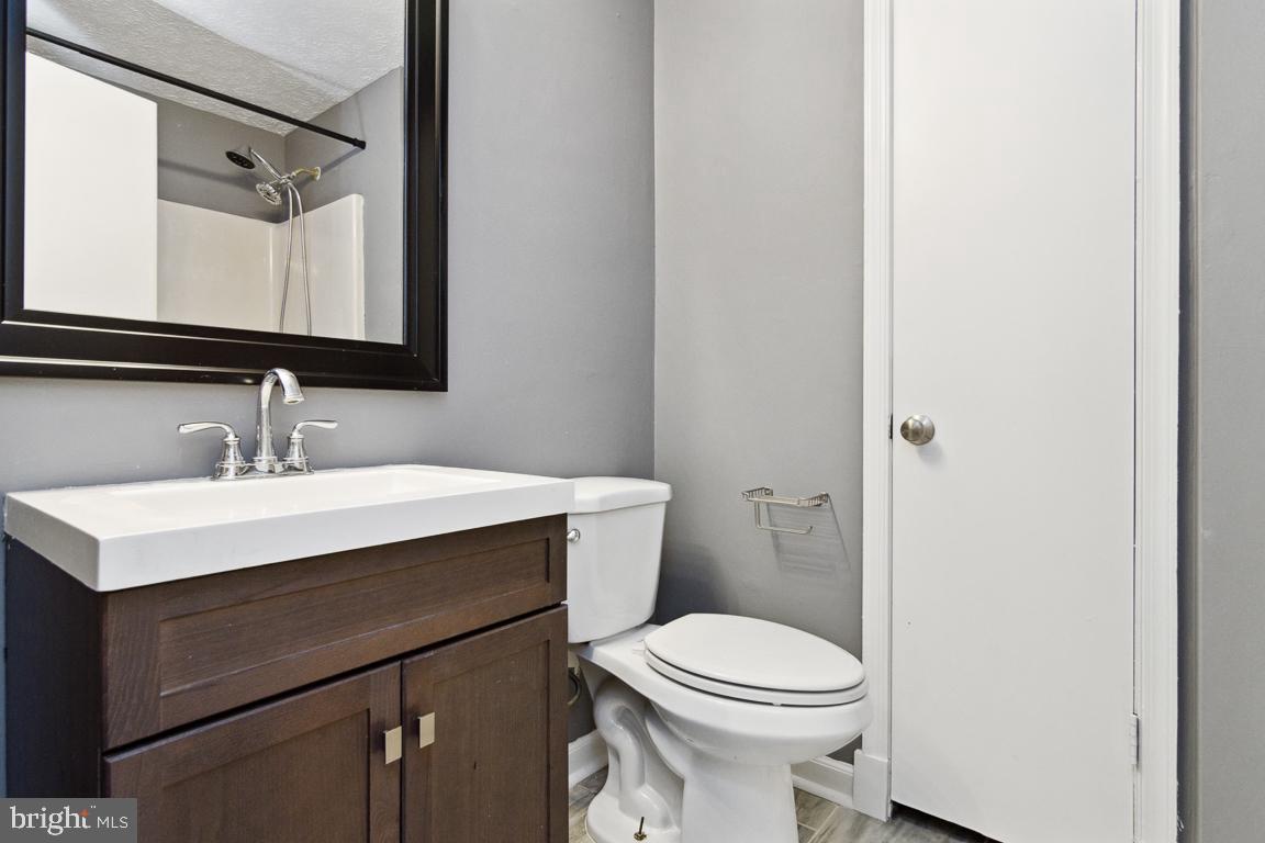 OLD FIELDS - Residential