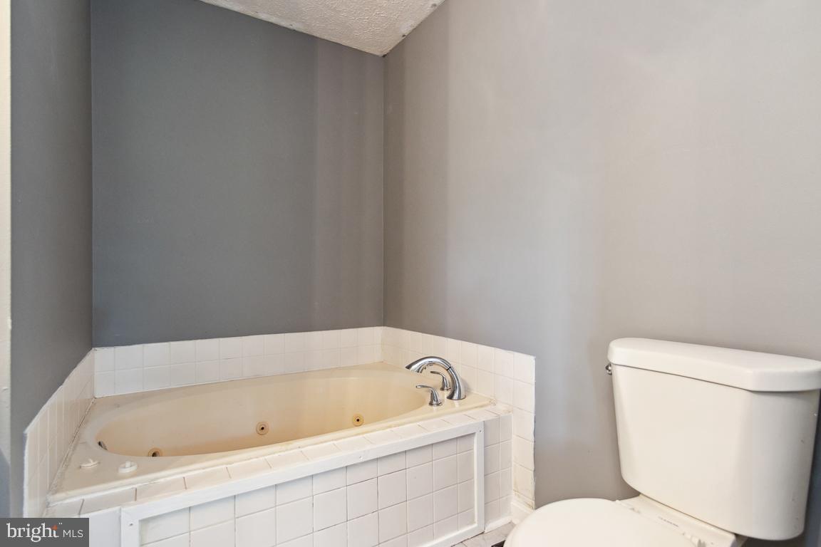 OLD FIELDS - Residential