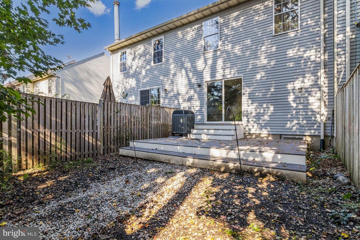 OLD FIELDS - Residential