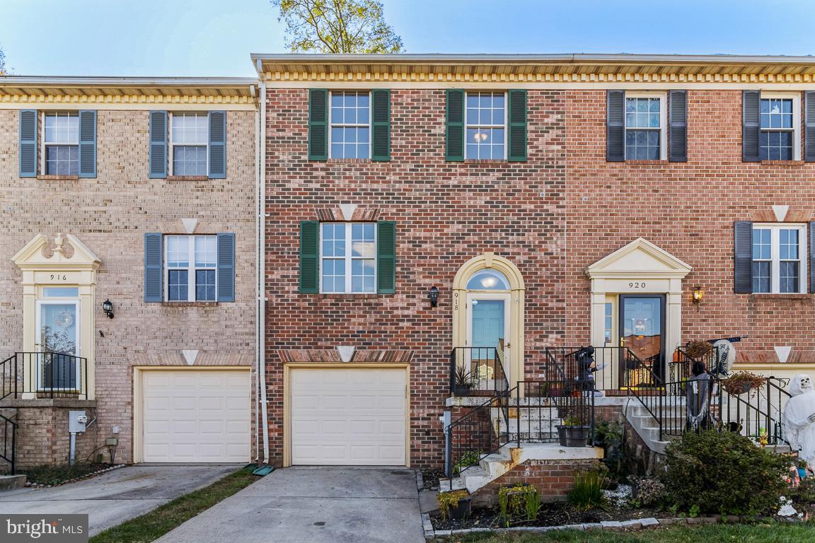 OLD FIELDS - Residential