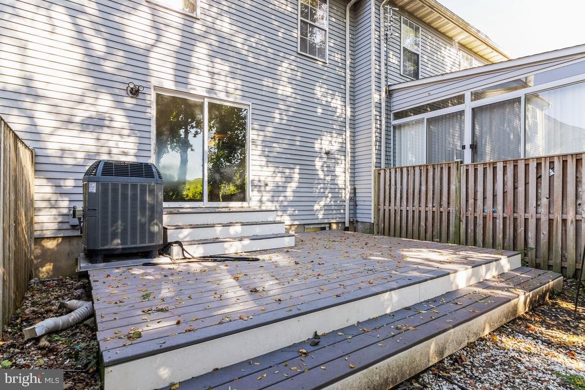 OLD FIELDS - Residential