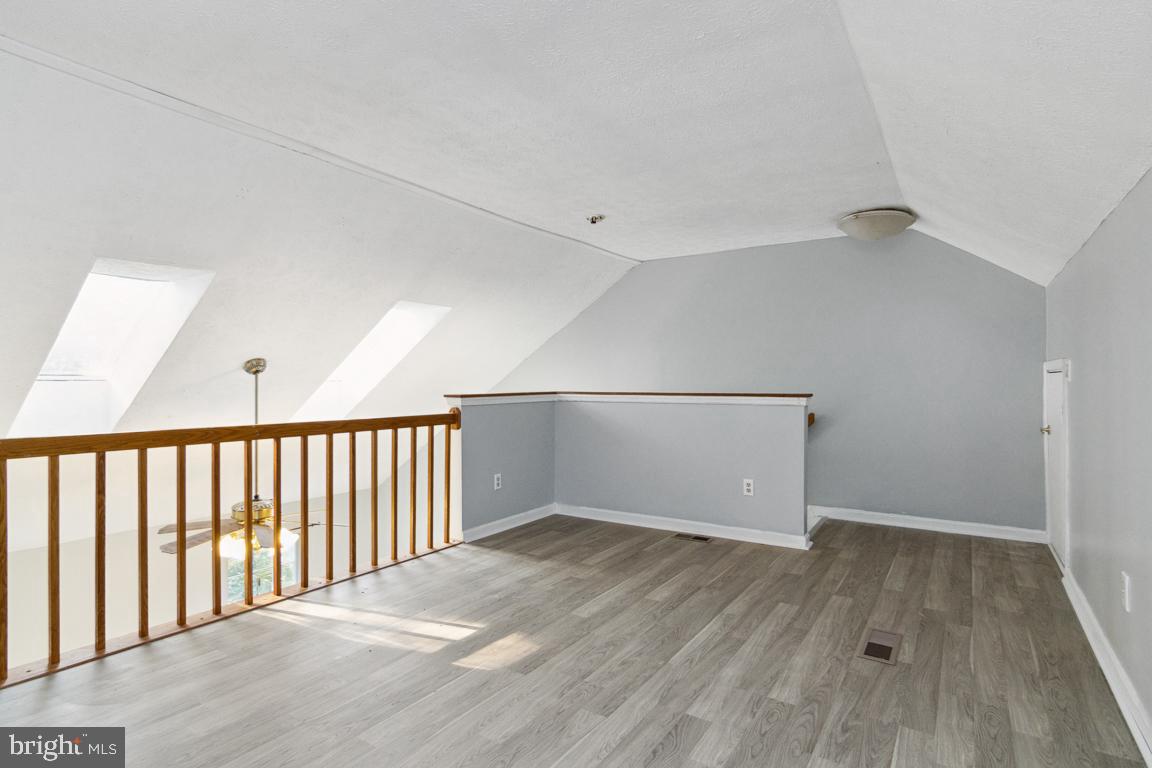 OLD FIELDS - Residential