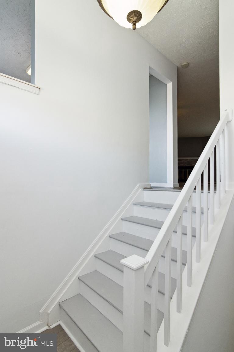 OLD FIELDS - Residential