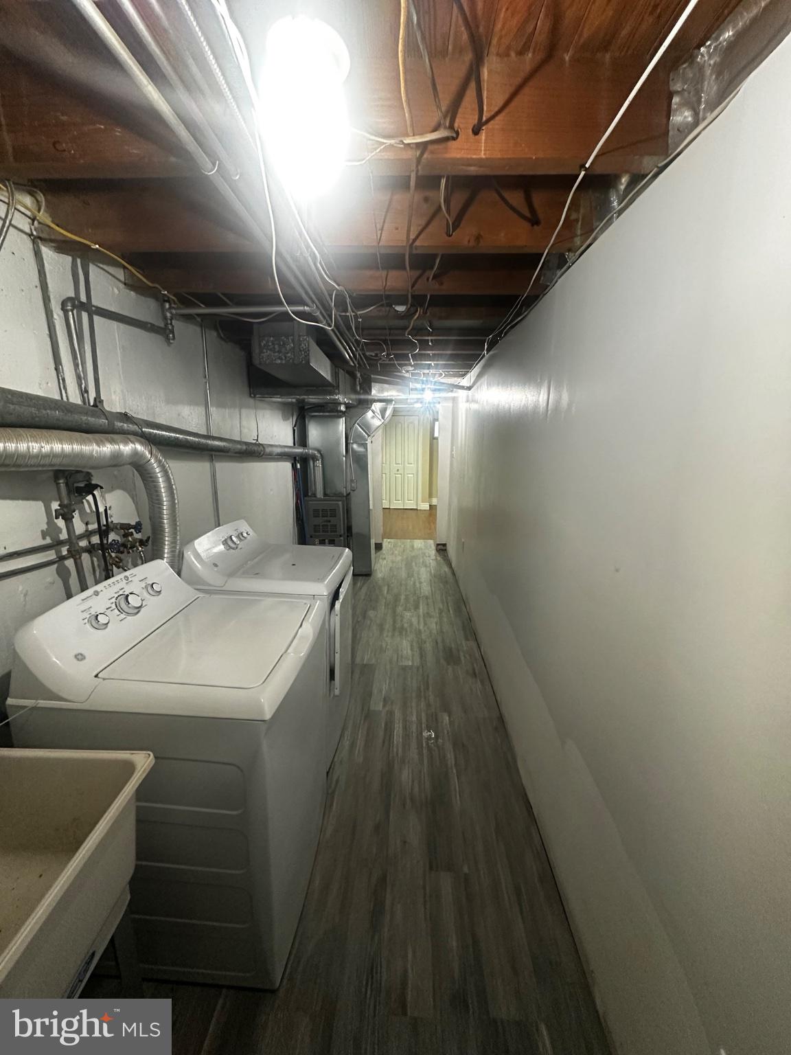 ACADEMY GARDENS - Residential