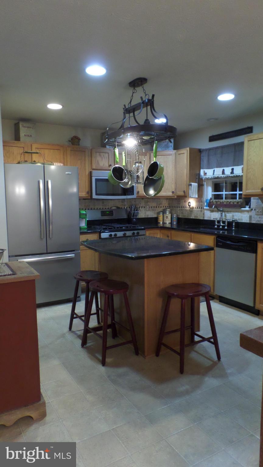 BEACHWOOD ESTATES - Residential