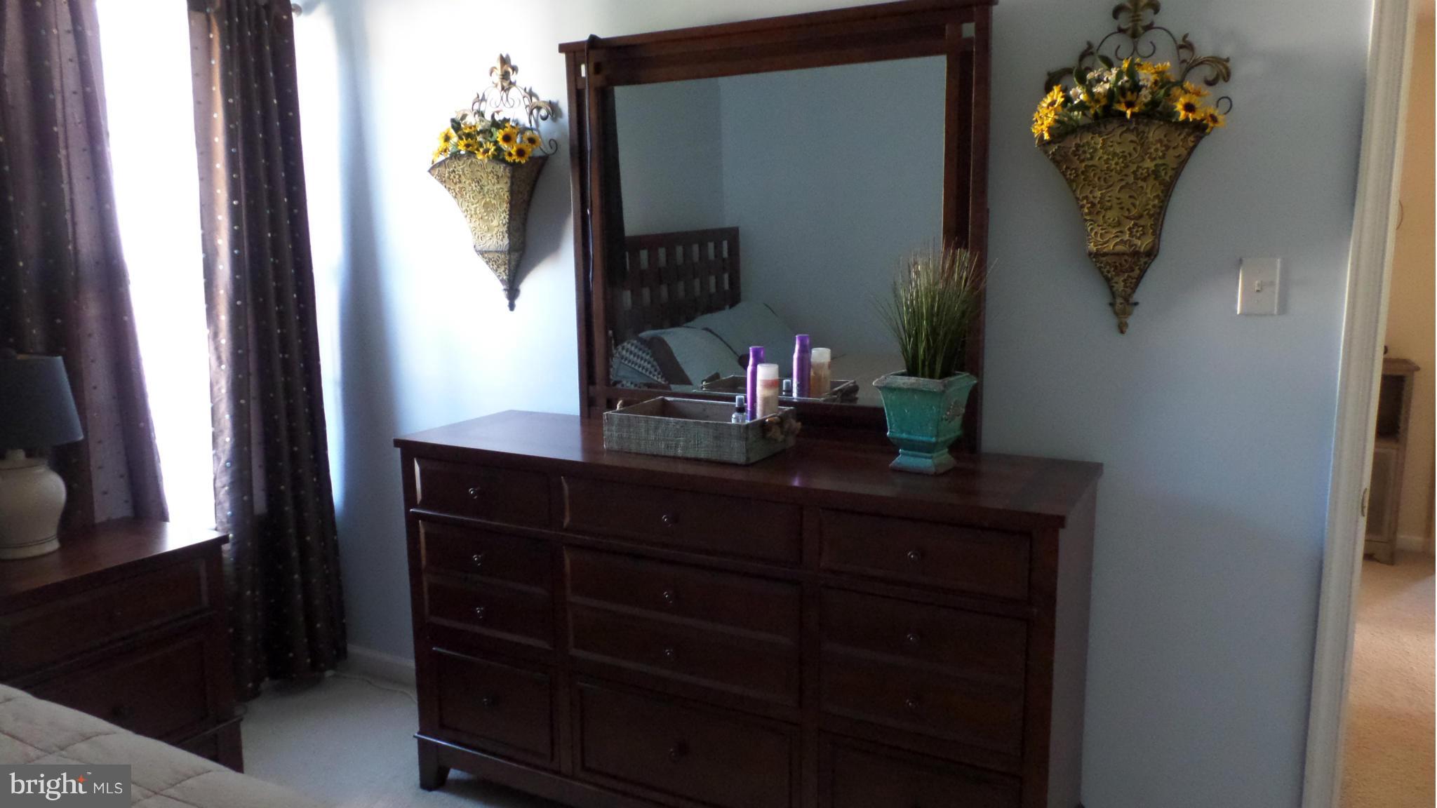 BEACHWOOD ESTATES - Residential