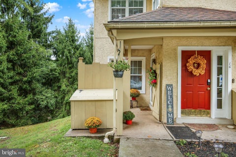 Townhouse For Sale - 15 Tanglewood Drive<br/> READING, PA 19607