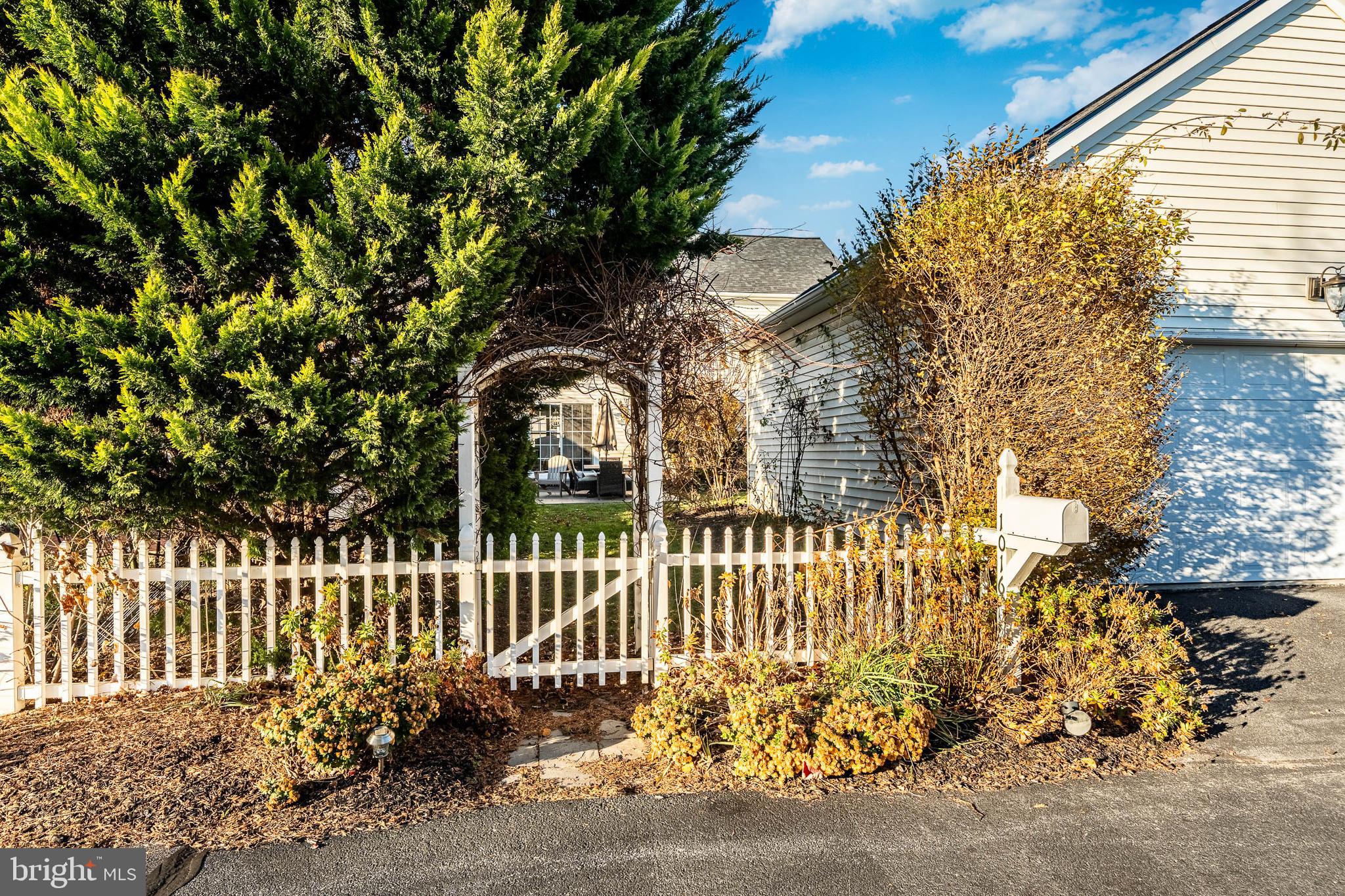 BRIGHTON - Residential