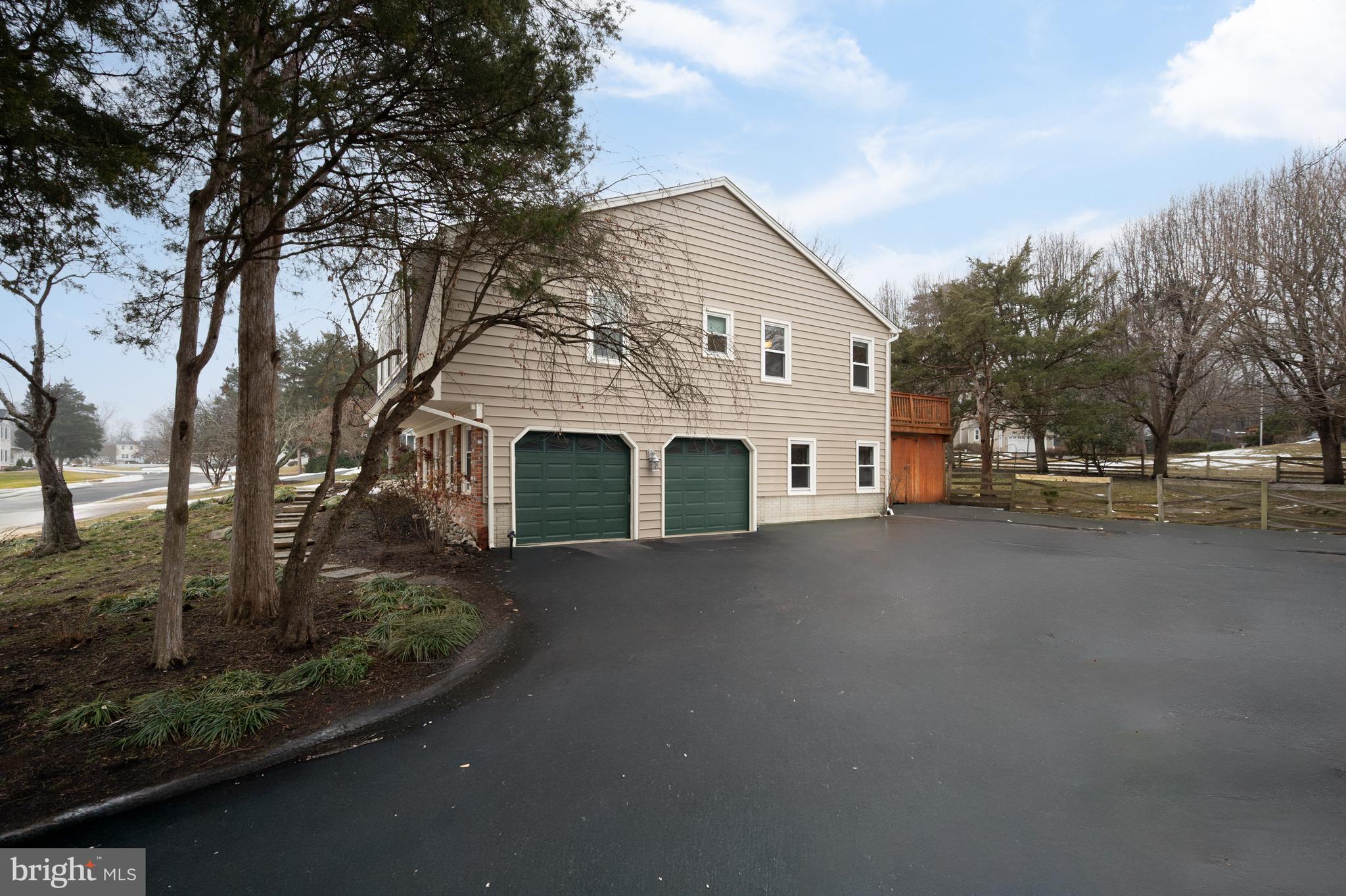 PLEASANT VALLEY - Residential