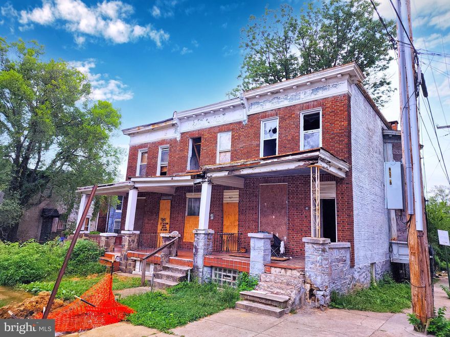 ONLINE AUCTION: Bidding begins 4/9/2025 @ 10:00 AM. Bidding ends 4/11/2025 @ 12:00 PM. List Price is Suggested Opening Bid. Deposit: $5,000. 2 Story End Unit Townhouse located in the Mosher area of Baltimore City. Residents can enjoy the nearby attractions such as Leon Day Park, West Baltimore MARC Station, Gwynn Falls Park, Grace Medical Center, Walbrook Junction Shopping Center, Coppin State University, & Mondawmin Mall. Easy Access to Major Traffic Artery Edmondson Ave. Property is Vacant and in need of total renovations. 10% buyer's premium or a $1,000 auction service fee, whichever is greater, will be added to the high bid.