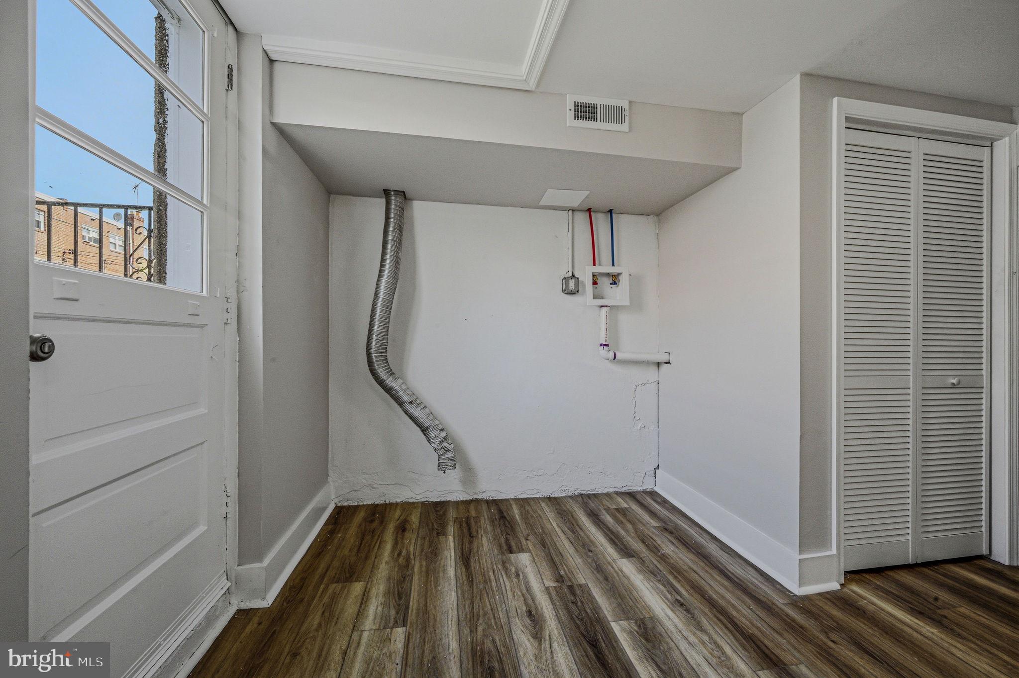 PHILADELPHIA (SOUTHWEST) - Residential