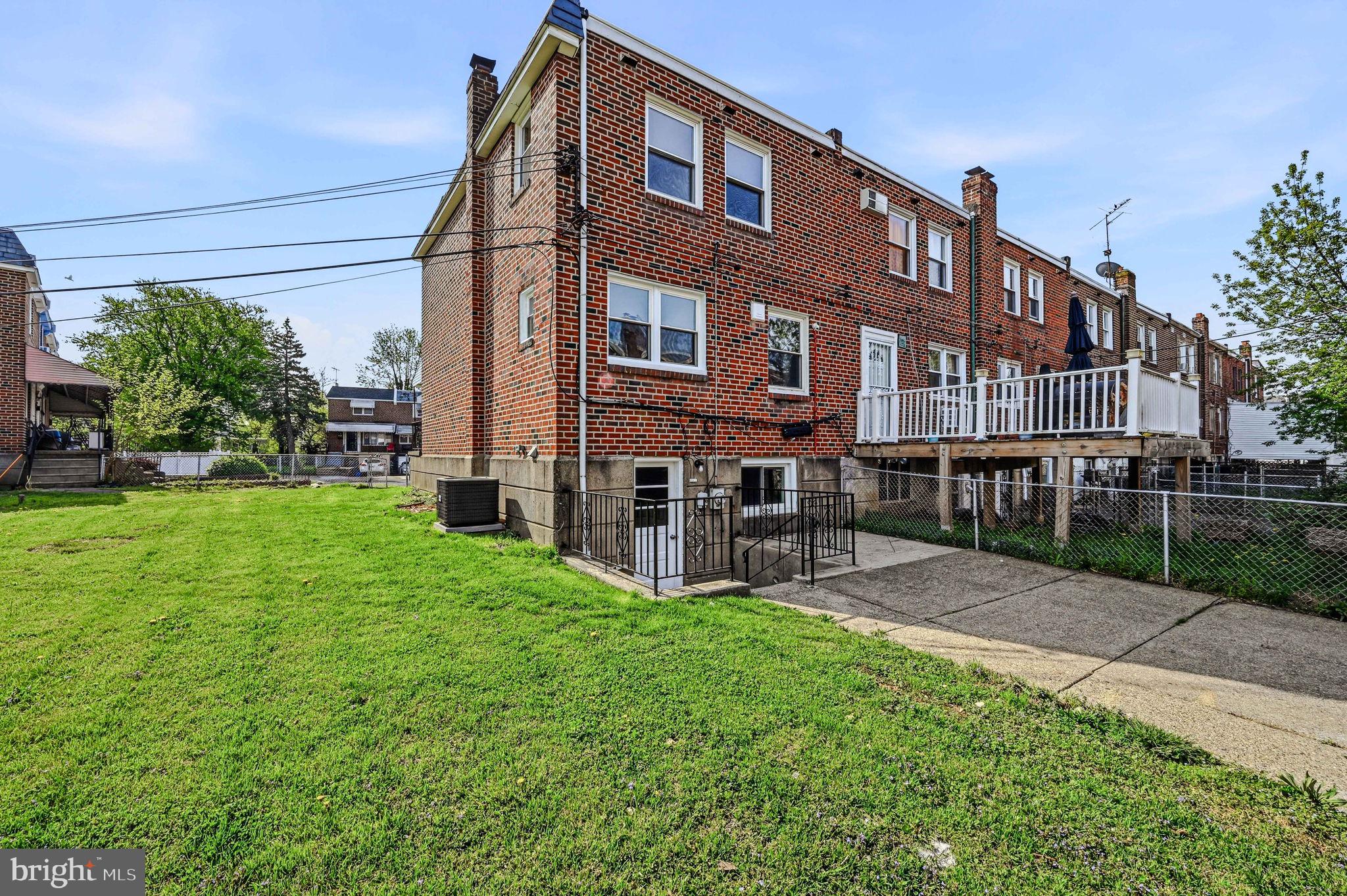 PHILADELPHIA (SOUTHWEST) - Residential