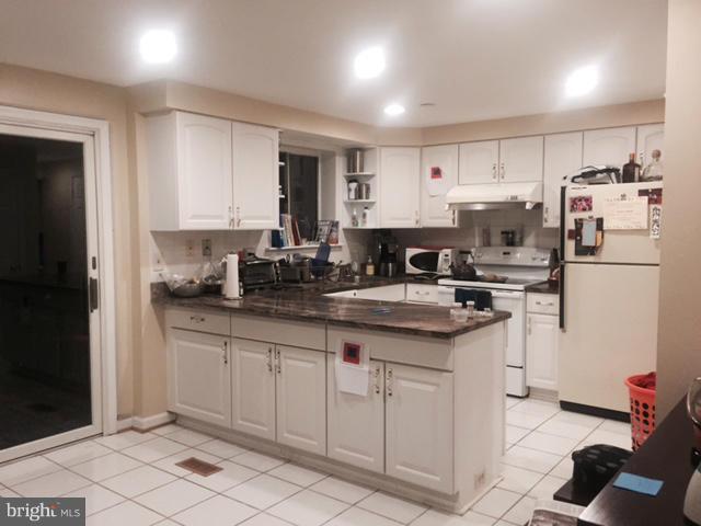 CABIN JOHN PARK - Residential Lease