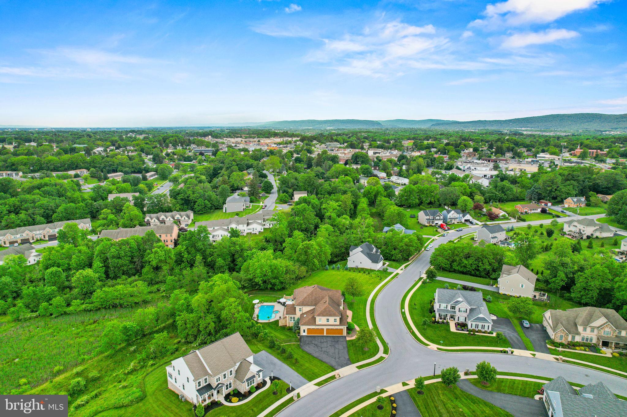 WILSHIRE ESTATES - Residential