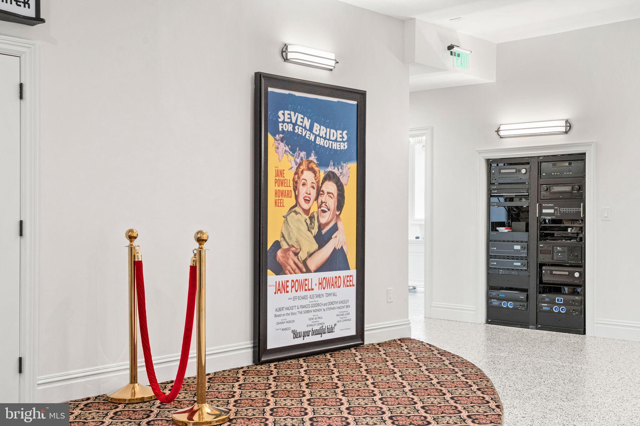 WILSHIRE ESTATES - Residential