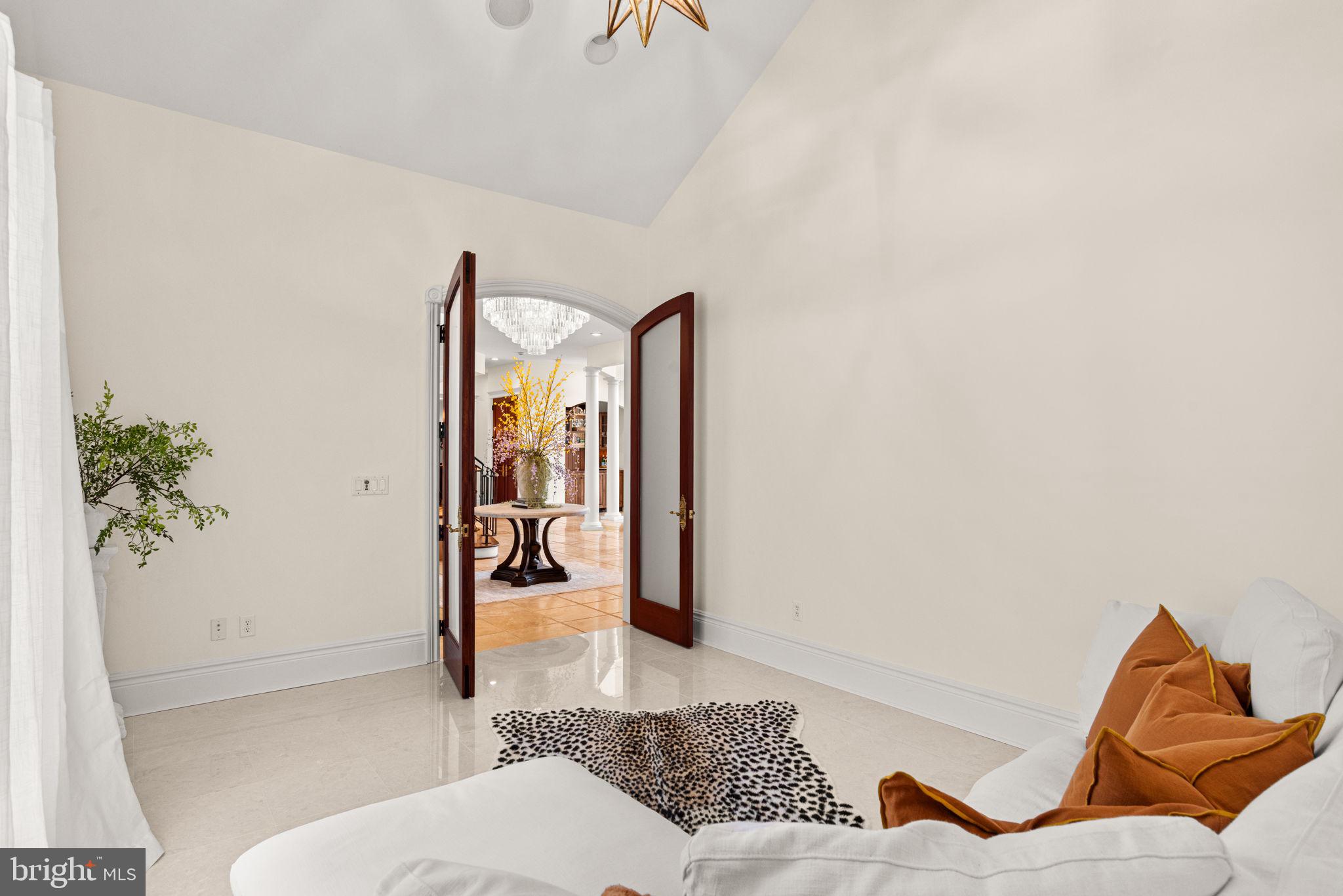 WILSHIRE ESTATES - Residential