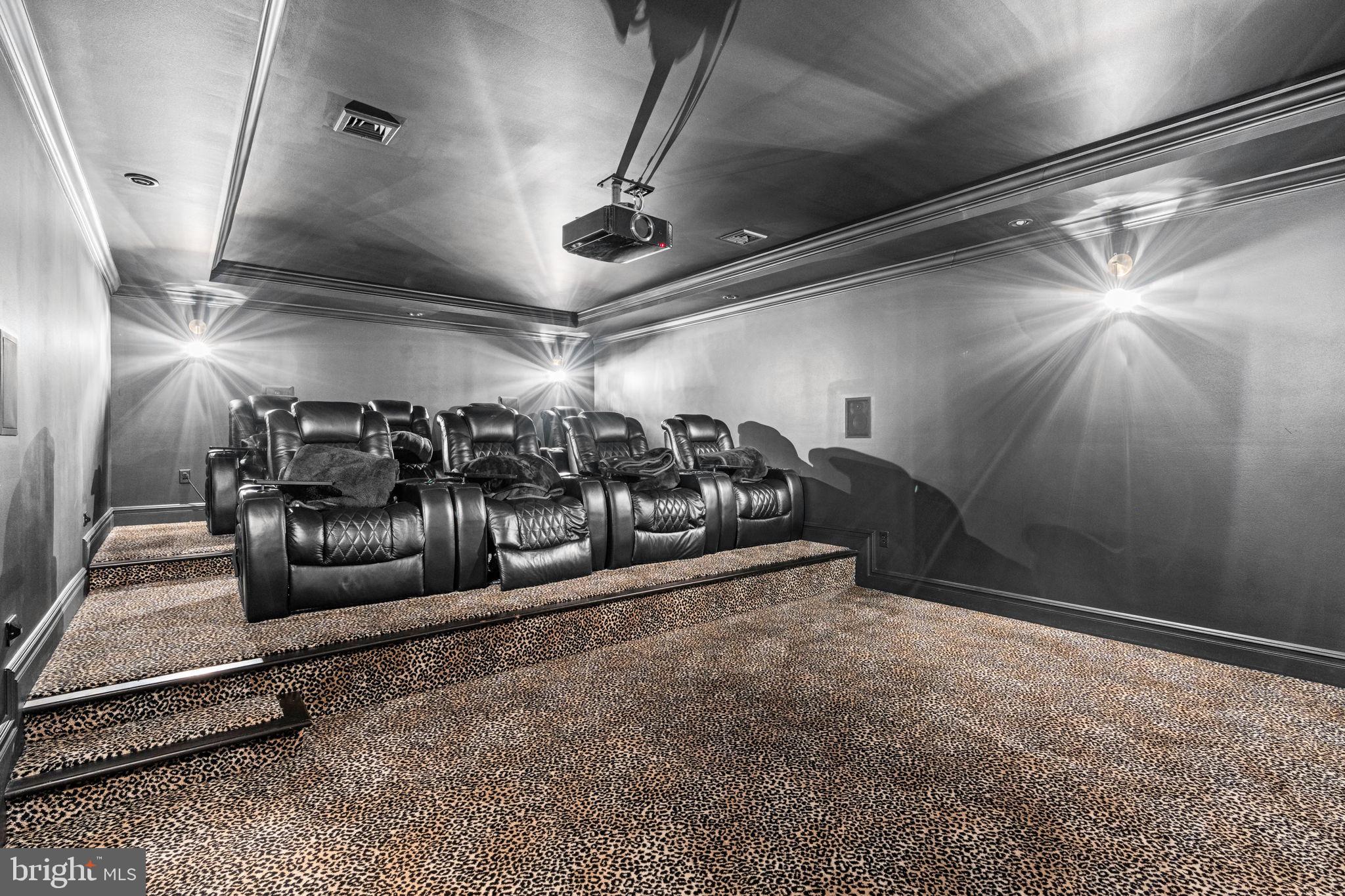 WILSHIRE ESTATES - Residential