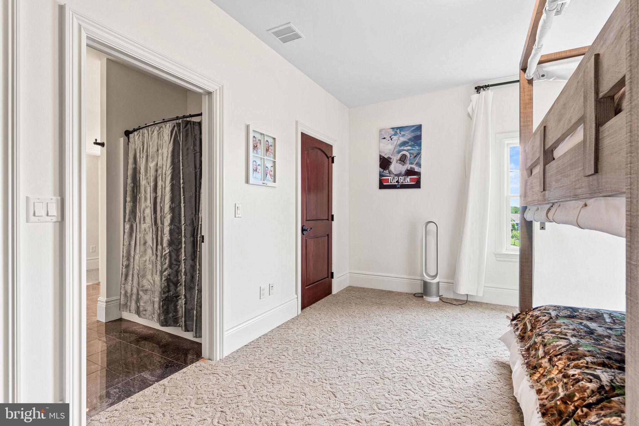 WILSHIRE ESTATES - Residential