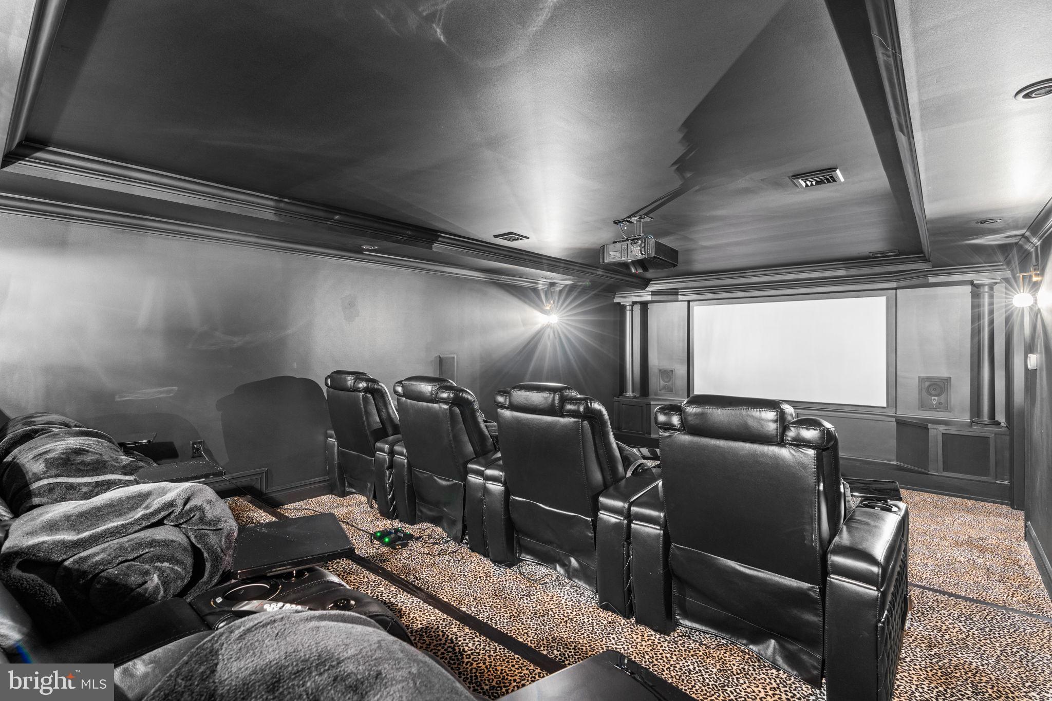 WILSHIRE ESTATES - Residential