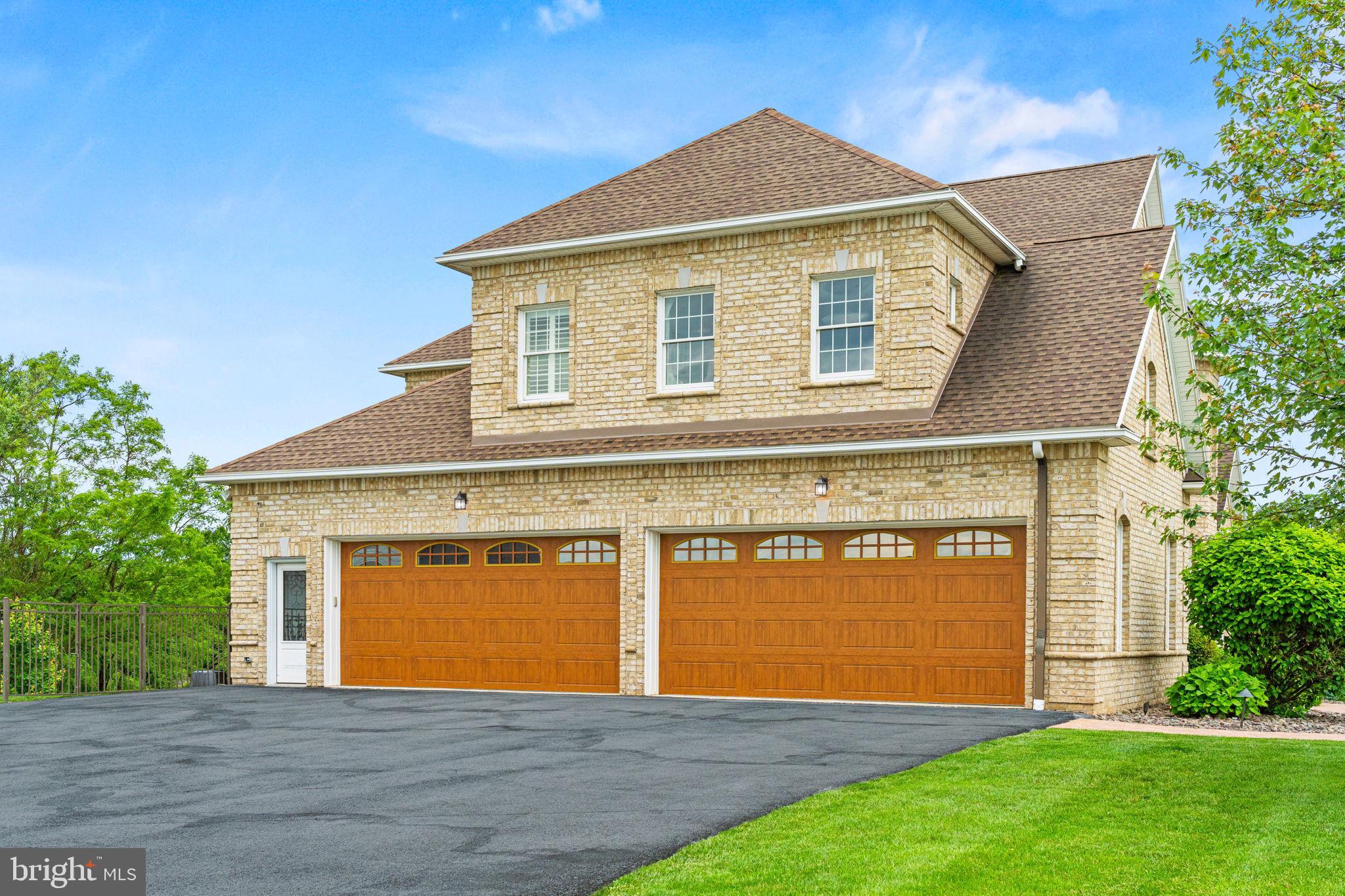 WILSHIRE ESTATES - Residential