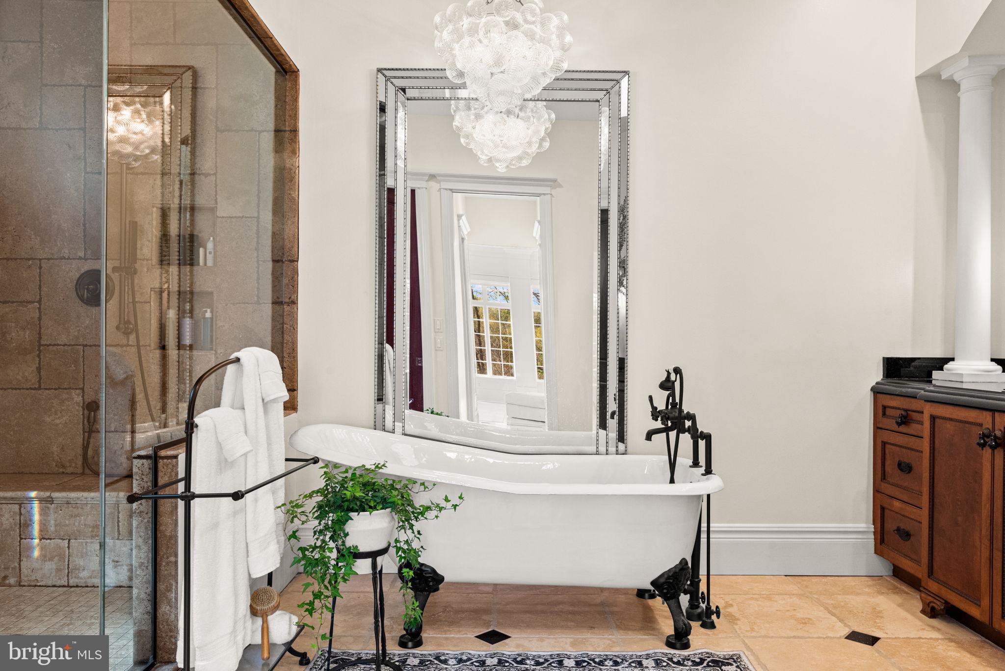 WILSHIRE ESTATES - Residential