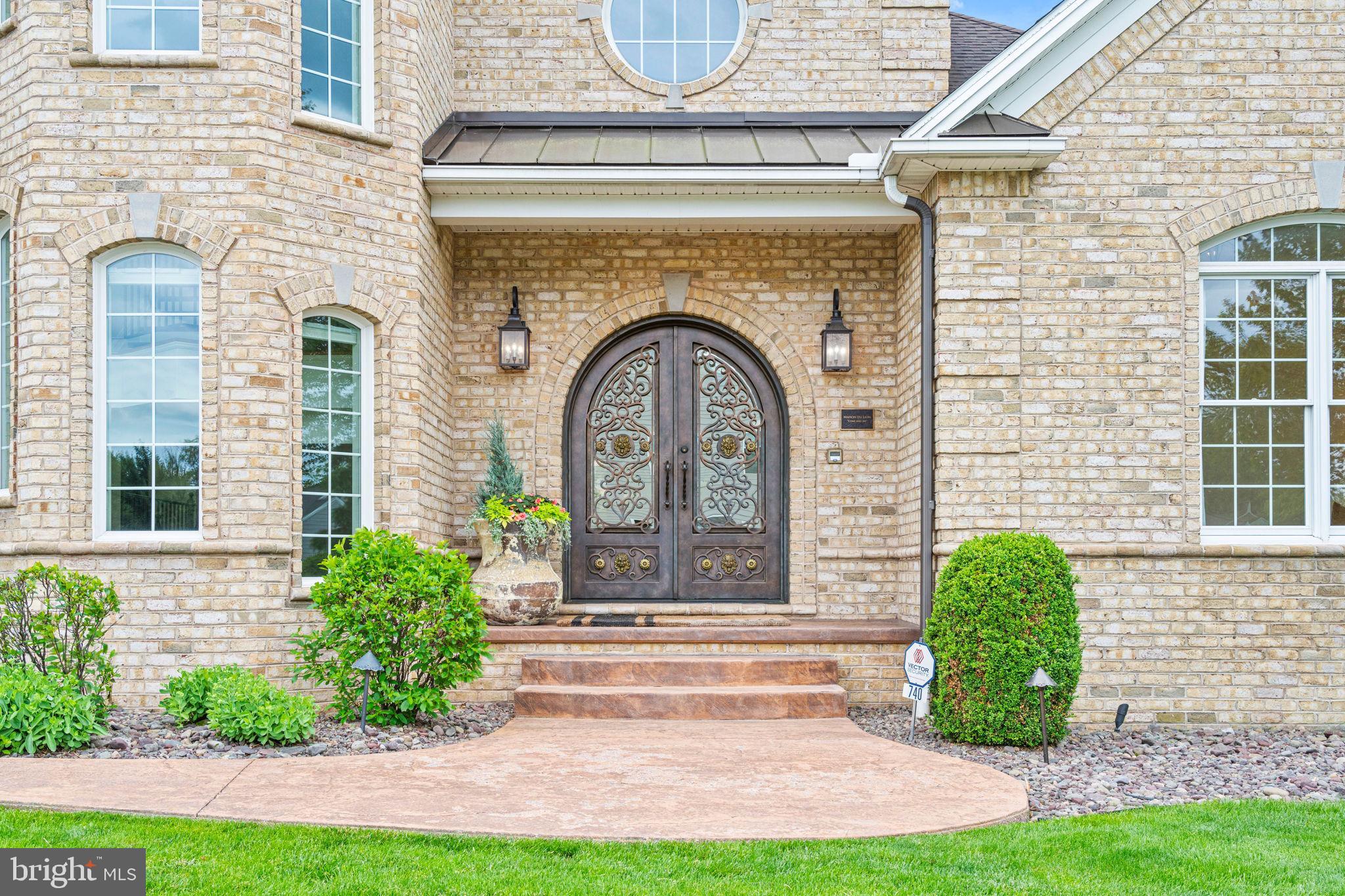 WILSHIRE ESTATES - Residential