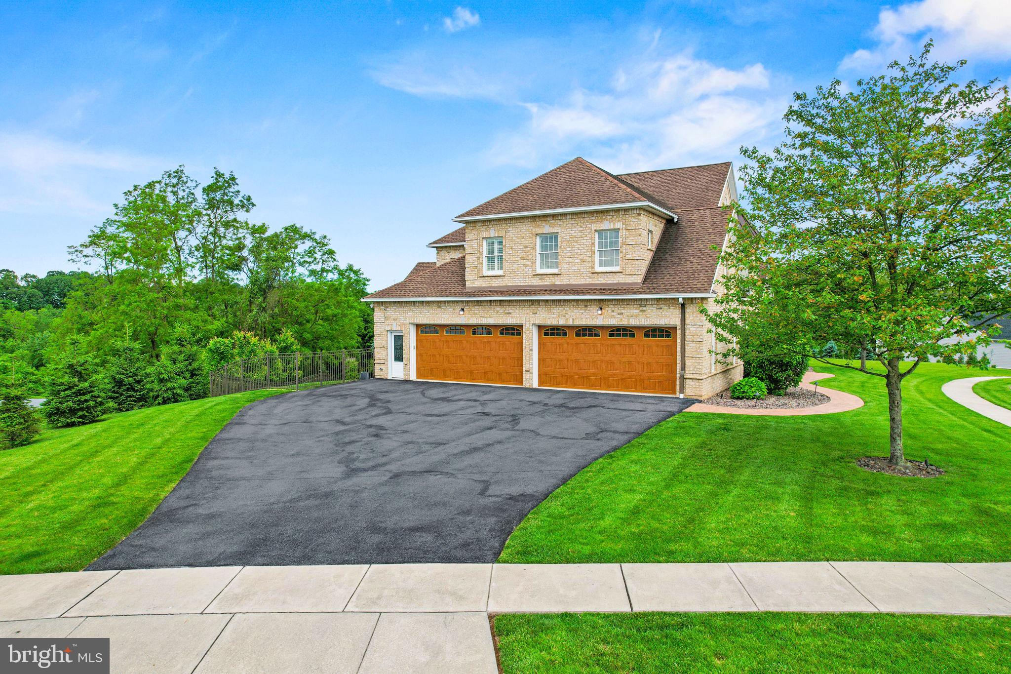 WILSHIRE ESTATES - Residential