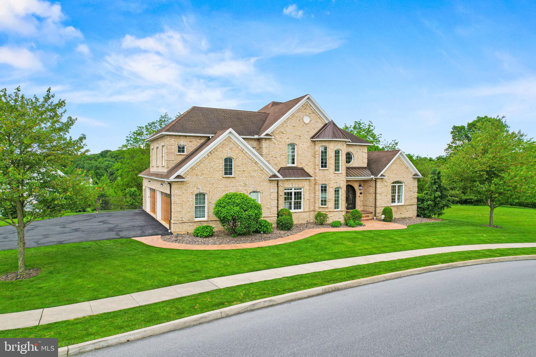 WILSHIRE ESTATES - Residential