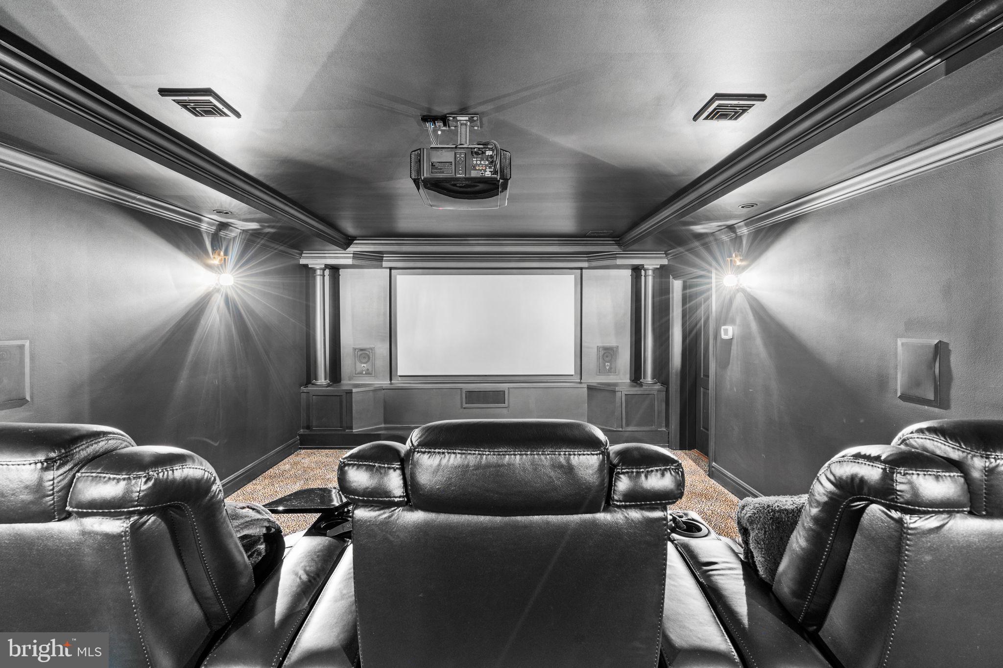 WILSHIRE ESTATES - Residential