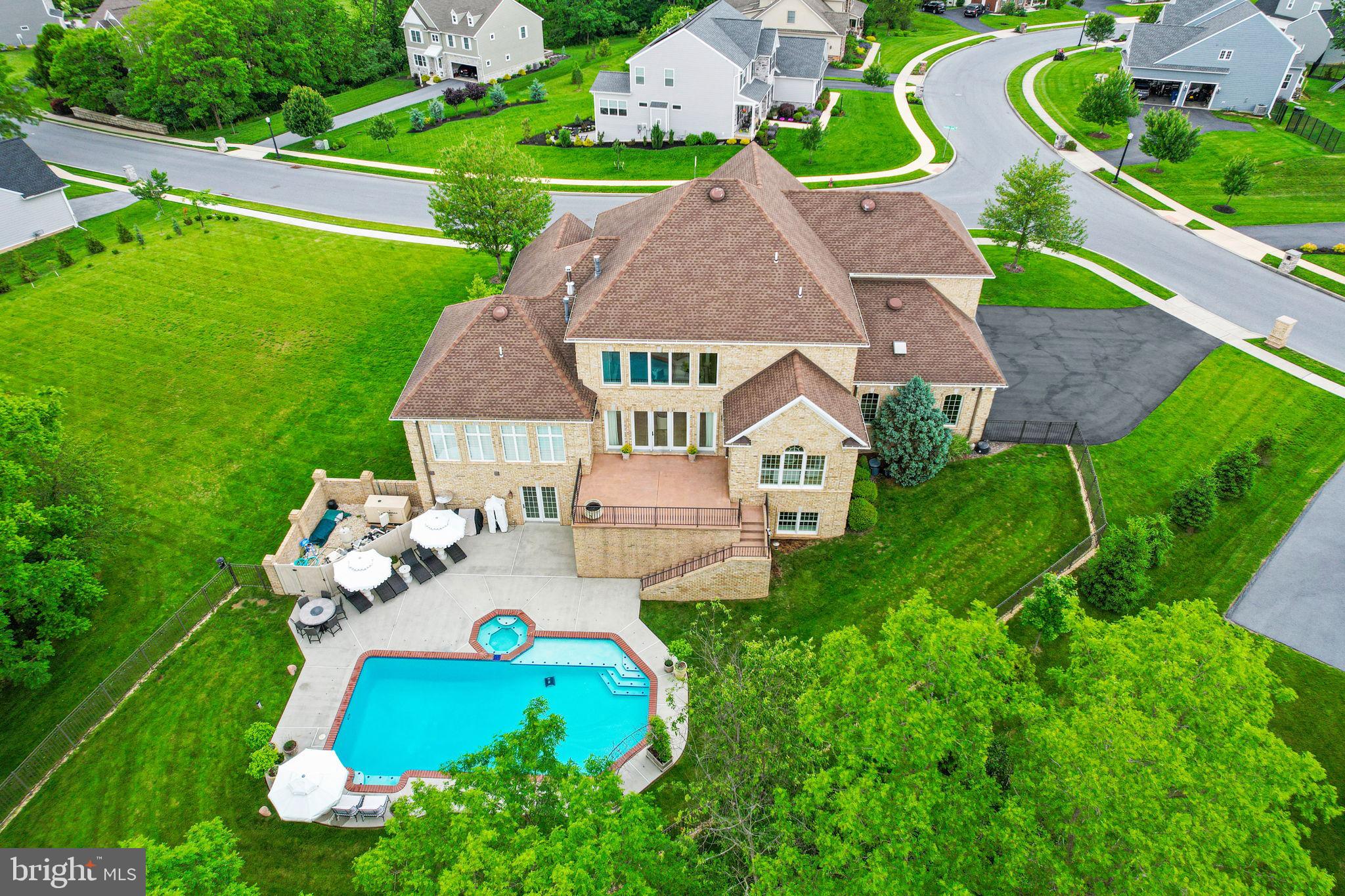 WILSHIRE ESTATES - Residential