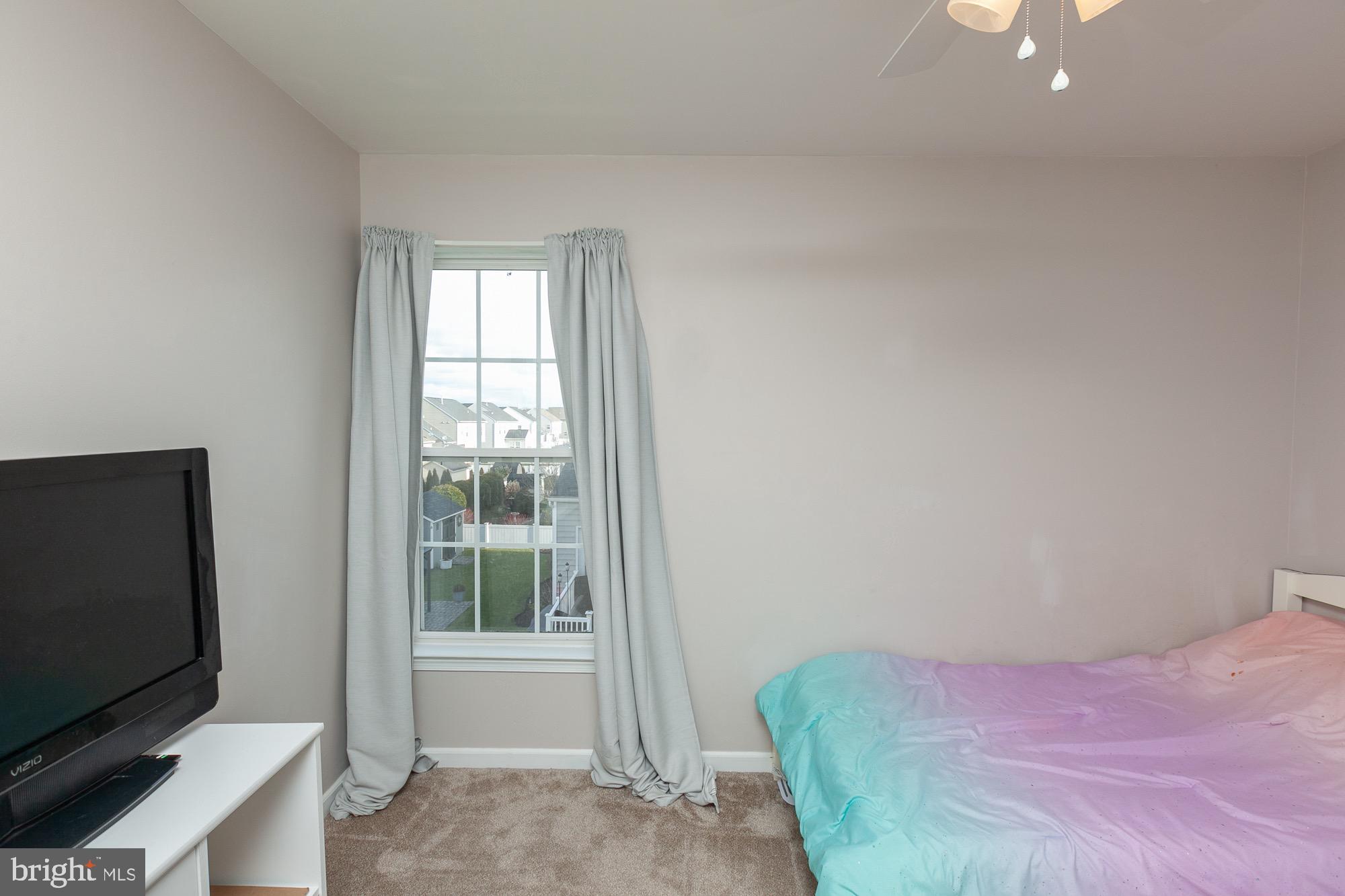 VILLAGE OF WASHINGTON TRAIL - Residential