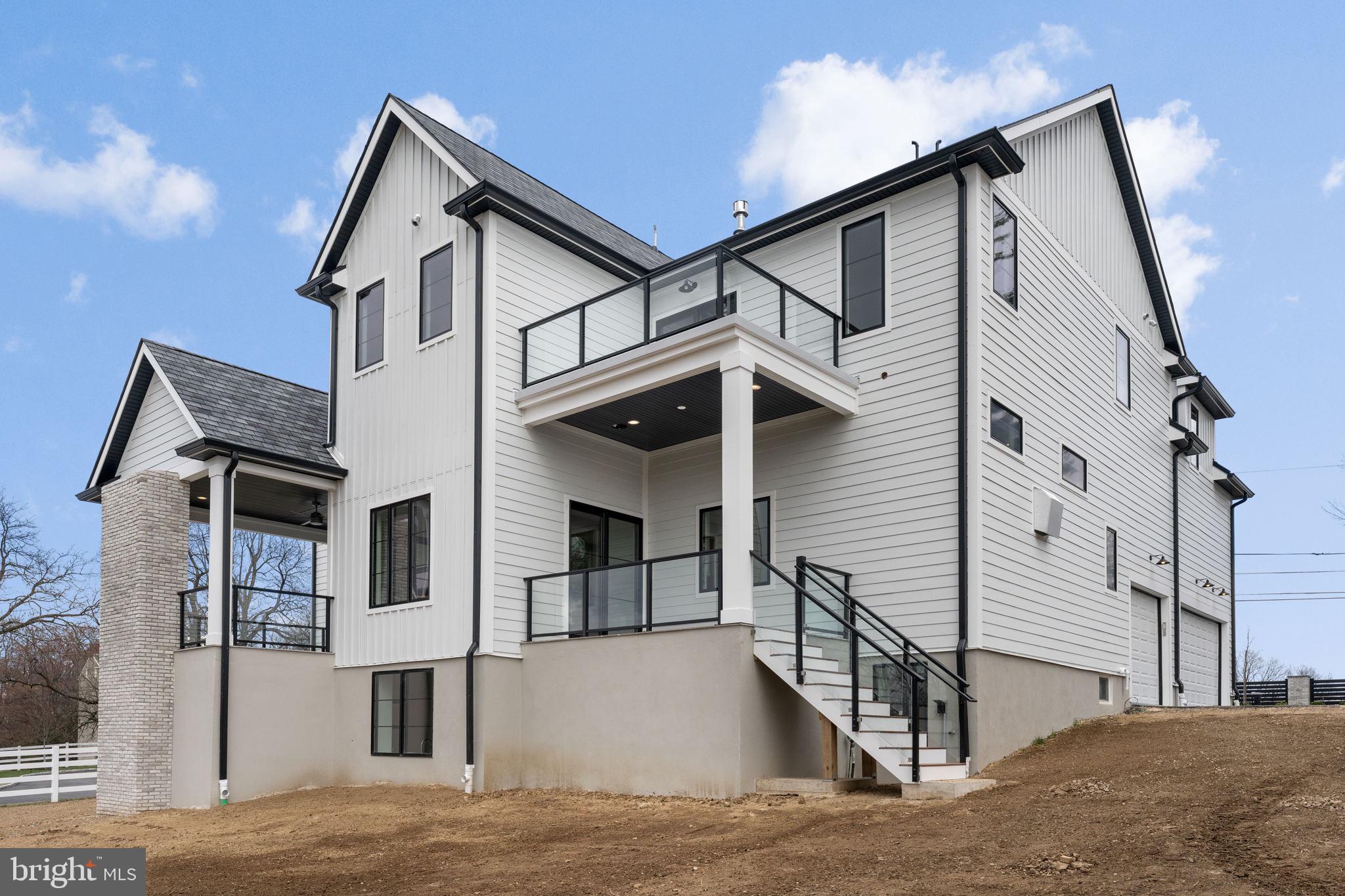 LAFAYETTE HILL - Residential