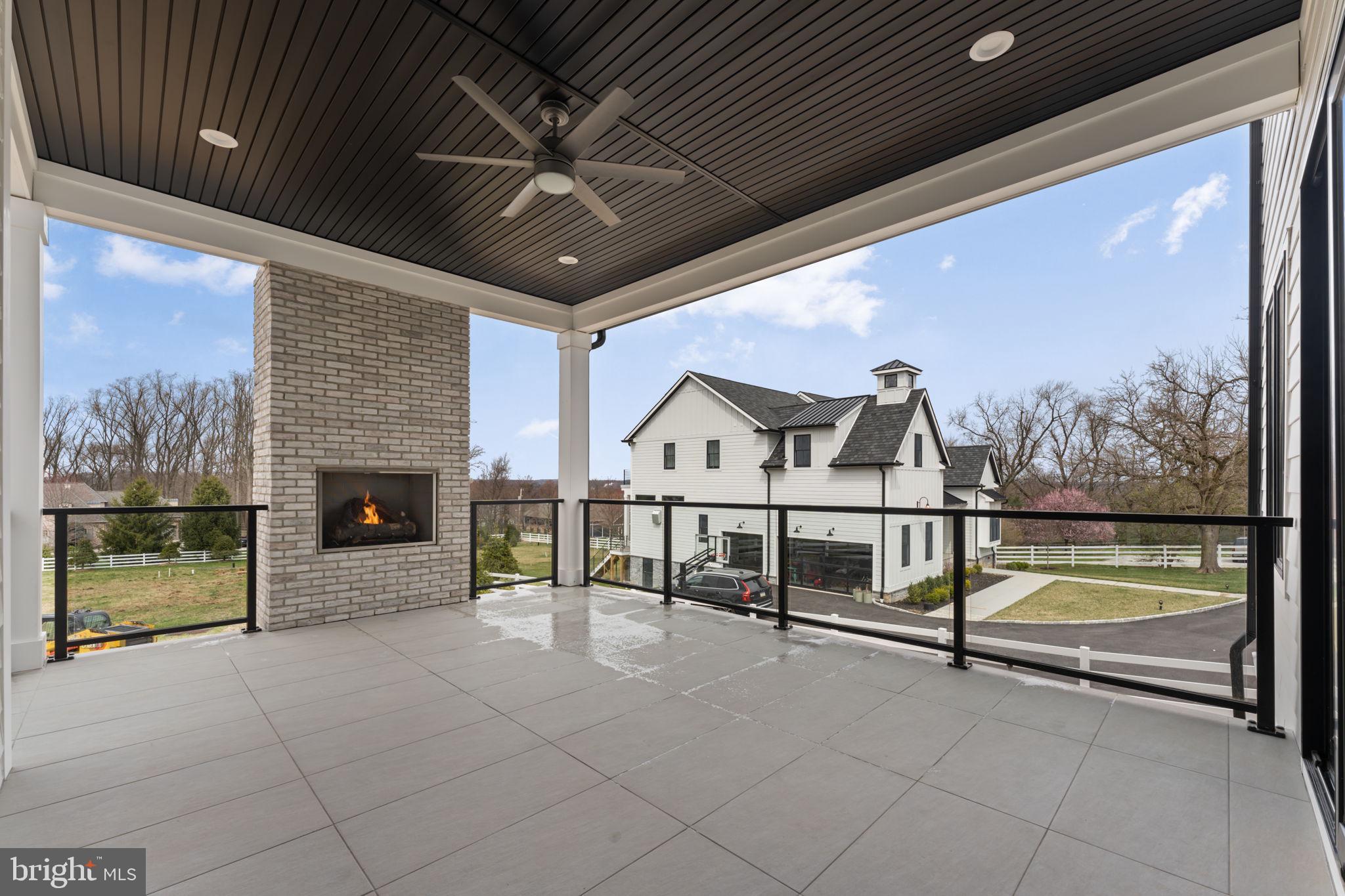 LAFAYETTE HILL - Residential