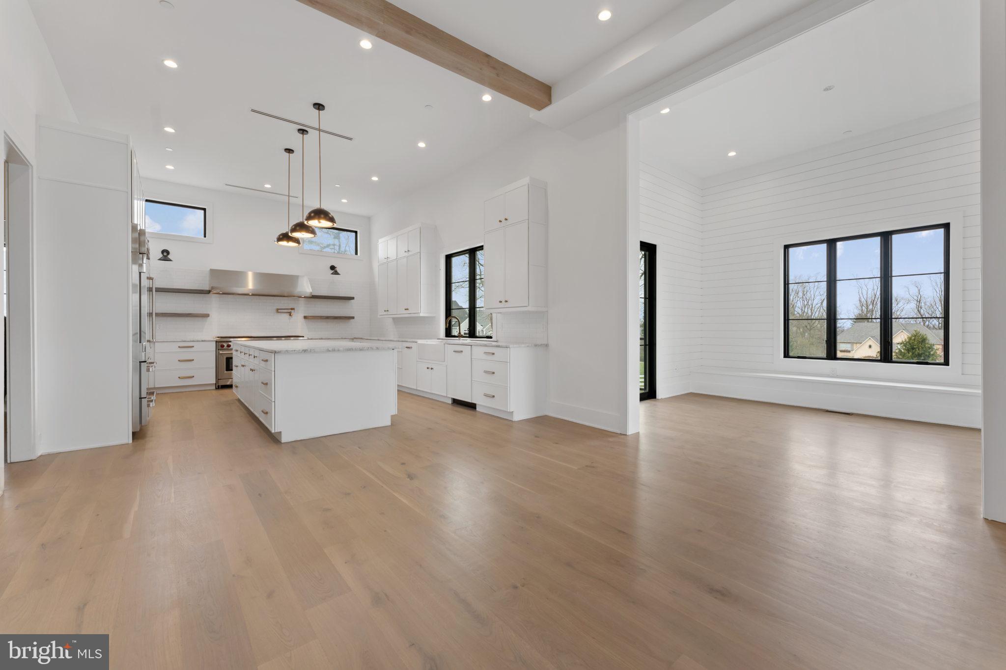 LAFAYETTE HILL - Residential