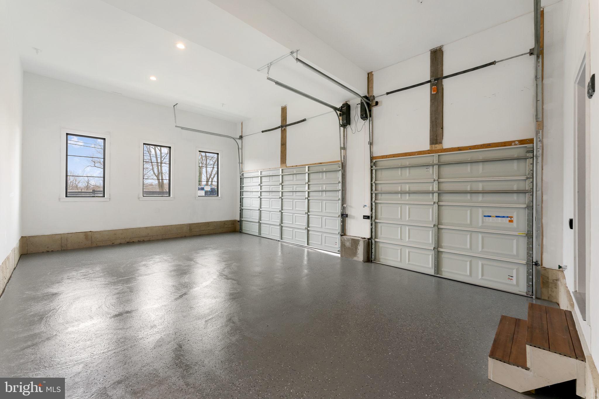 LAFAYETTE HILL - Residential