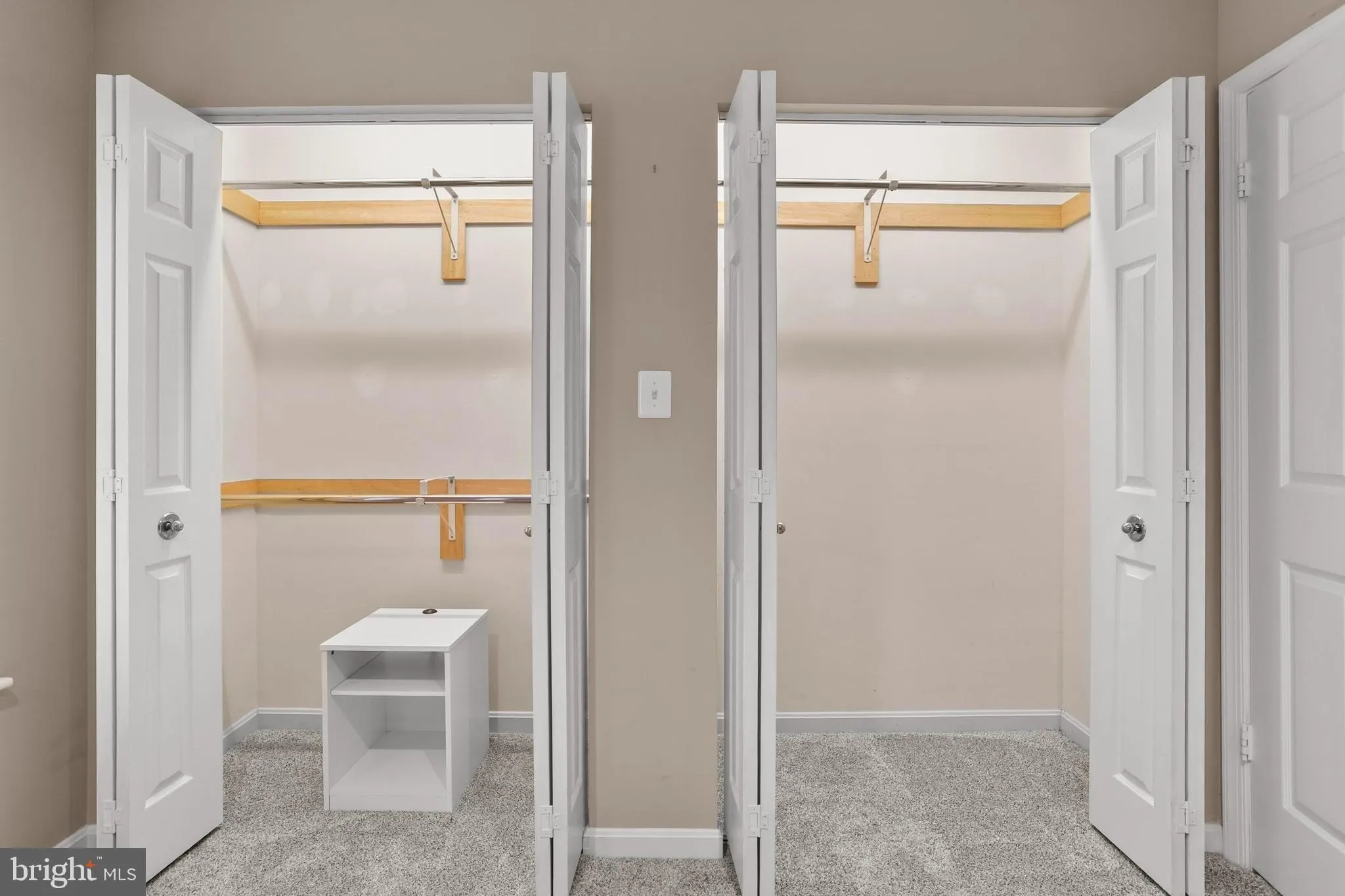 Owings Mills, Maryland 21117, United States, 4 Bedrooms Bedrooms, ,4 BathroomsBathrooms,Residential,Active,214123