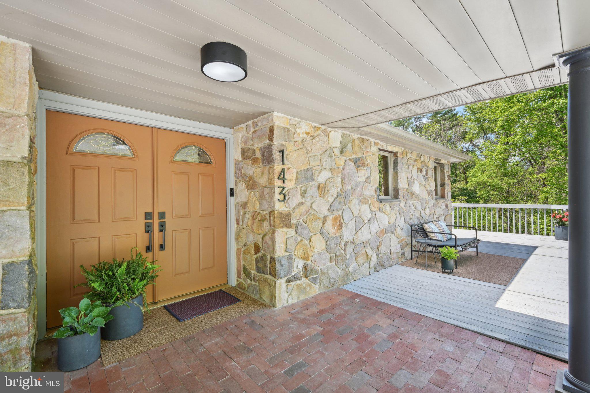 CHADDS PEAK - Residential