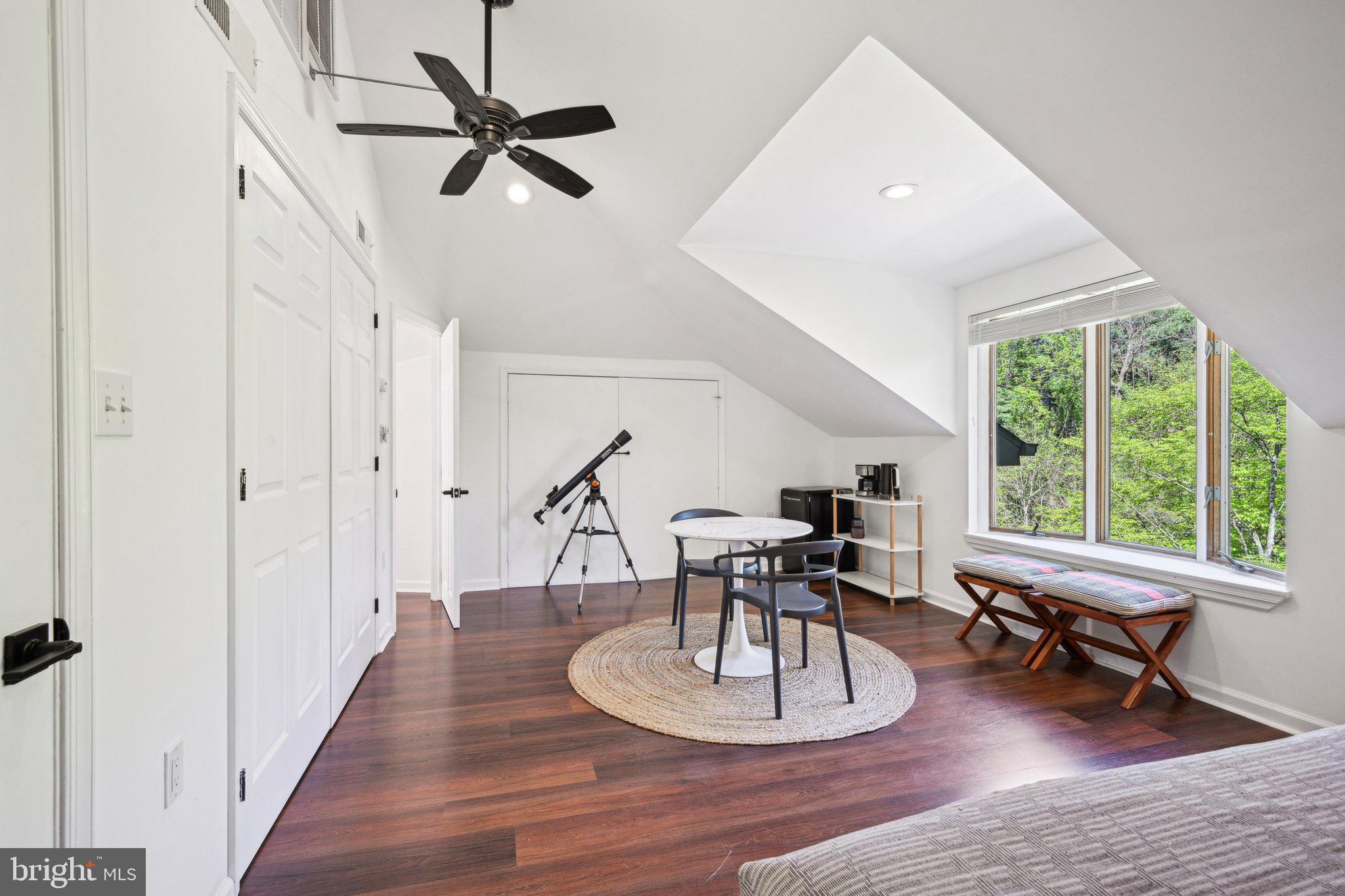 CHADDS PEAK - Residential